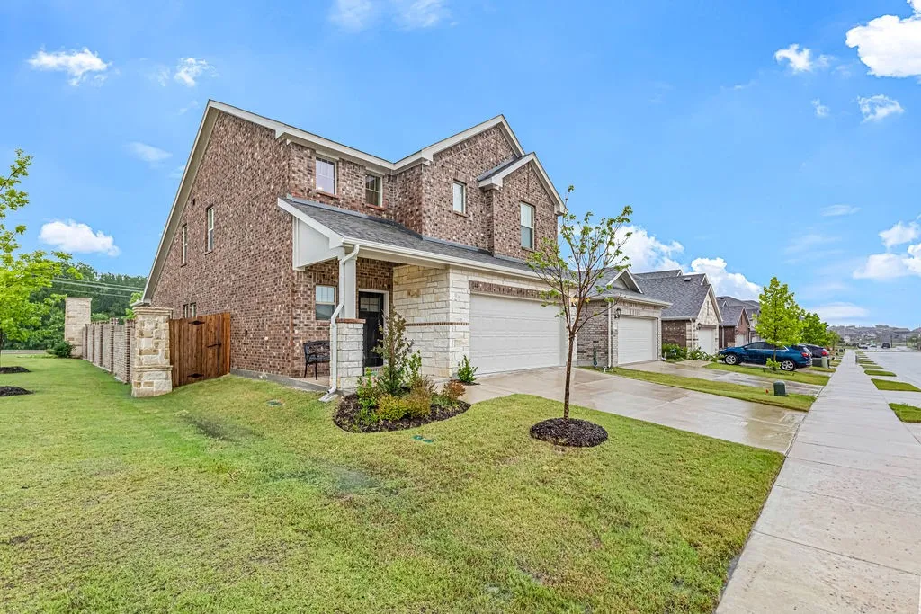 Single Family Residence For Sale in Collin County , 610 Melody Hill Drive, Princeton, Texas 75071, 4 Bedroom, 3 Bathroom, 2 Garage spaces, 2,359 Sqft, built in 2024, mls#21278193, Real Estate Agent in Princeton, Homes For Sale in Collin county, Homes For Sale in Princeton, Realtor in Princeton Texas, Real Estate Brokerage Independent Realty Texas, Luminita Cordes Realtor