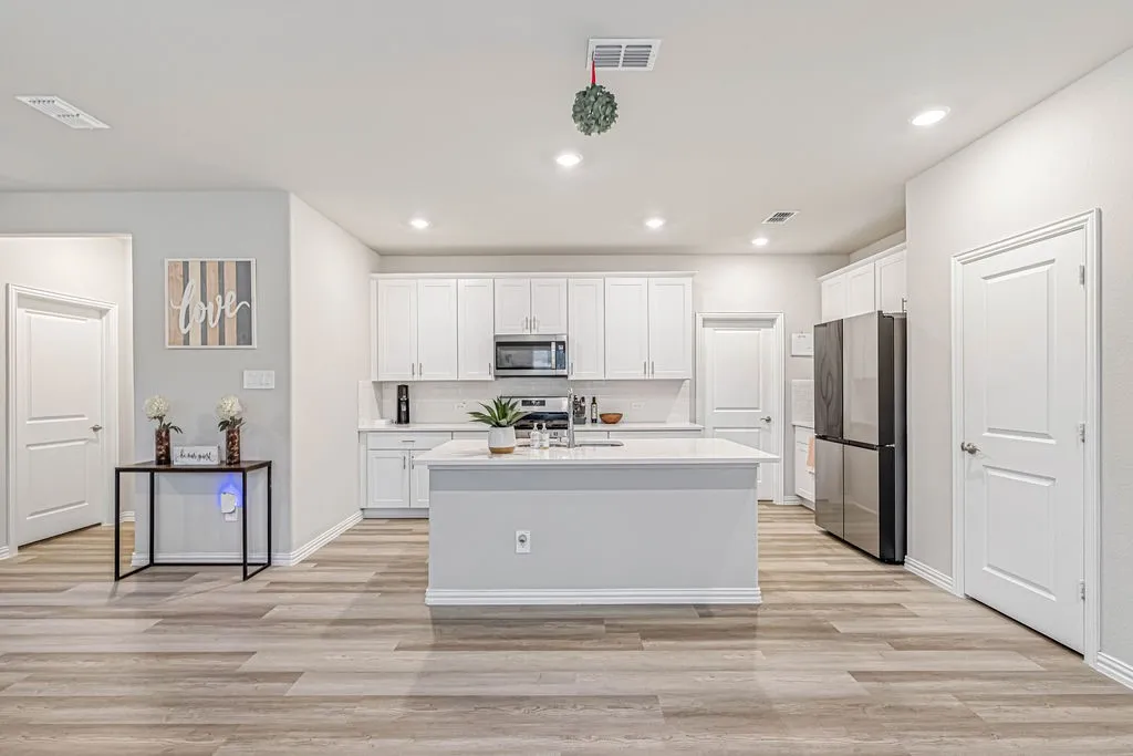 Single Family Residence For Sale in Collin County , 610 Melody Hill Drive, Princeton, Texas 75071, 4 Bedroom, 3 Bathroom, 2 Garage spaces, 2,359 Sqft, built in 2024, mls#21278193, Real Estate Agent in Princeton, Homes For Sale in Collin county, Homes For Sale in Princeton, Realtor in Princeton Texas, Real Estate Brokerage Independent Realty Texas, Luminita Cordes Realtor