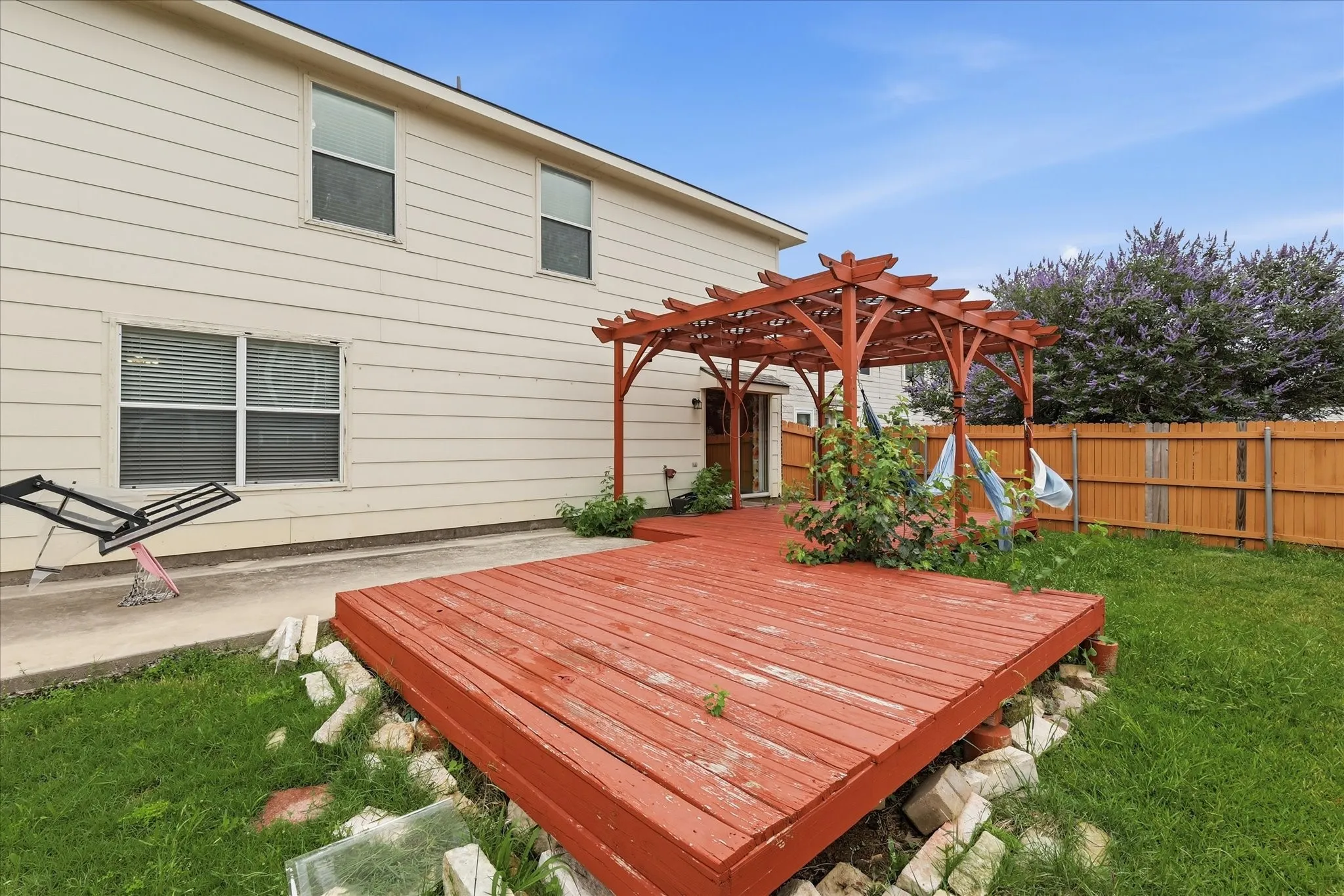 Single Family Residence For Sale in Tarrant County , 4957 Thorn Hollow Drive, Fort Worth, Texas 76244, 3 Bedroom, 3 Bathroom, 2 Garage spaces, 2,956 Sqft, built in 2004, mls#21277371, Real Estate Agent in Fort Worth, Homes For Sale in Tarrant county, Homes For Sale in Fort Worth, Realtor in Fort Worth Texas, Real Estate Brokerage Independent Realty Texas, Luminita Cordes Realtor