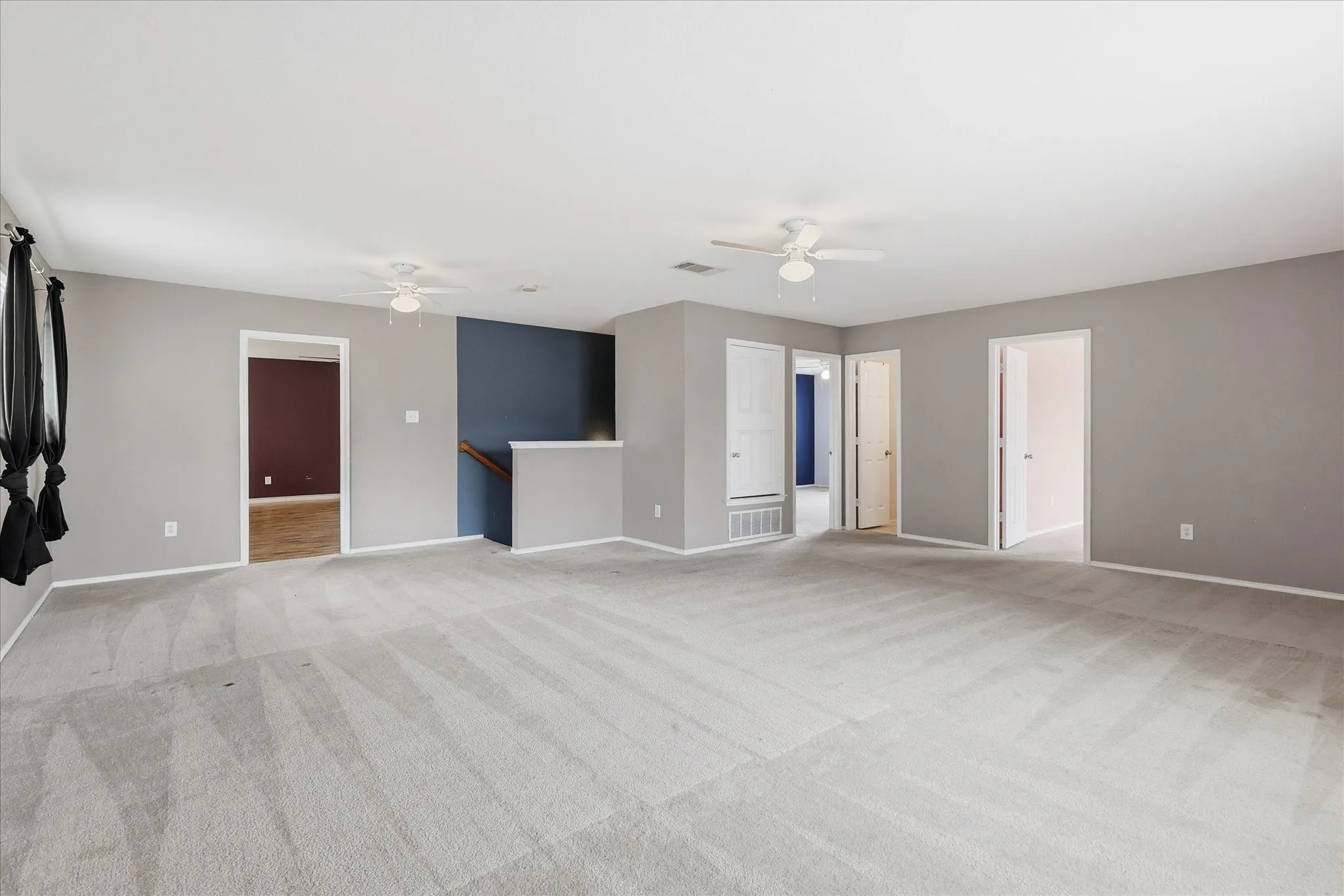 Single Family Residence For Sale in Tarrant County , 4957 Thorn Hollow Drive, Fort Worth, Texas 76244, 3 Bedroom, 3 Bathroom, 2 Garage spaces, 2,956 Sqft, built in 2004, mls#21277371, Real Estate Agent in Fort Worth, Homes For Sale in Tarrant county, Homes For Sale in Fort Worth, Realtor in Fort Worth Texas, Real Estate Brokerage Independent Realty Texas, Luminita Cordes Realtor