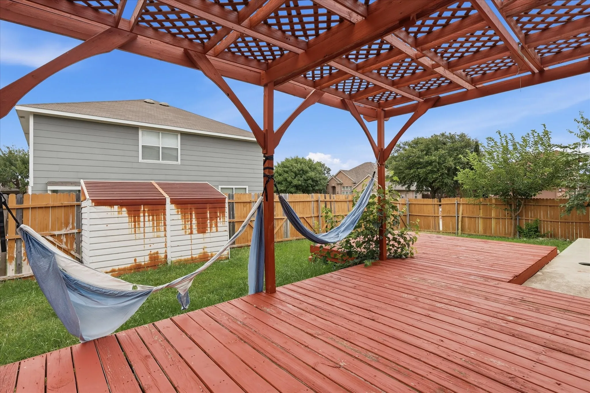 Single Family Residence For Sale in Tarrant County , 4957 Thorn Hollow Drive, Fort Worth, Texas 76244, 3 Bedroom, 3 Bathroom, 2 Garage spaces, 2,956 Sqft, built in 2004, mls#21277371, Real Estate Agent in Fort Worth, Homes For Sale in Tarrant county, Homes For Sale in Fort Worth, Realtor in Fort Worth Texas, Real Estate Brokerage Independent Realty Texas, Luminita Cordes Realtor