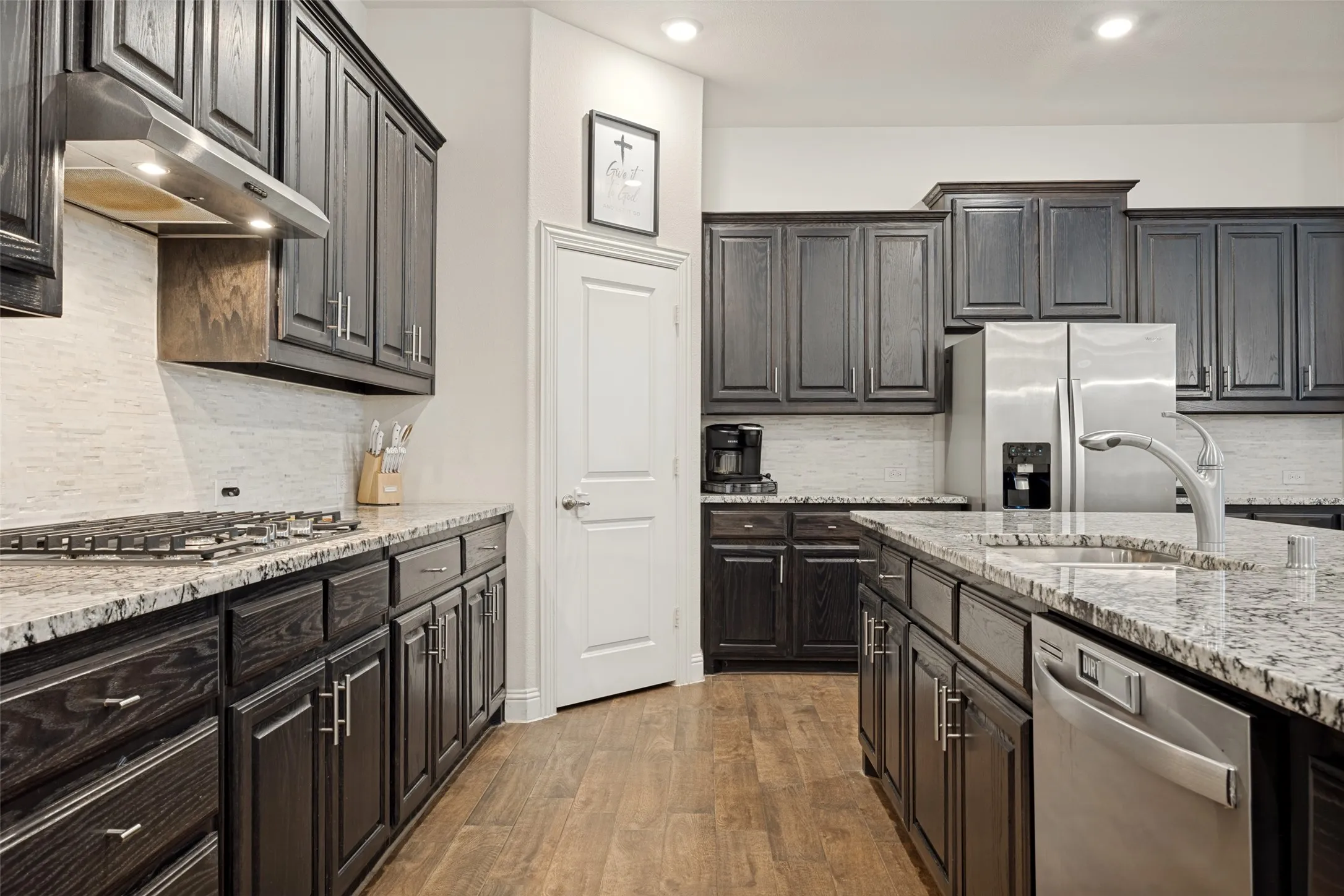 Single Family Residence For Sale in Collin County , 2929 Crossbow Lane, Celina, Texas 75009, 4 Bedroom, 3 Bathroom, 3 Garage spaces, 2,825 Sqft, built in 2019, mls#21273415, Real Estate Agent in Celina, Homes For Sale in Collin county, Homes For Sale in Celina, Realtor in Celina Texas, Real Estate Brokerage Independent Realty Texas, Luminita Cordes Realtor