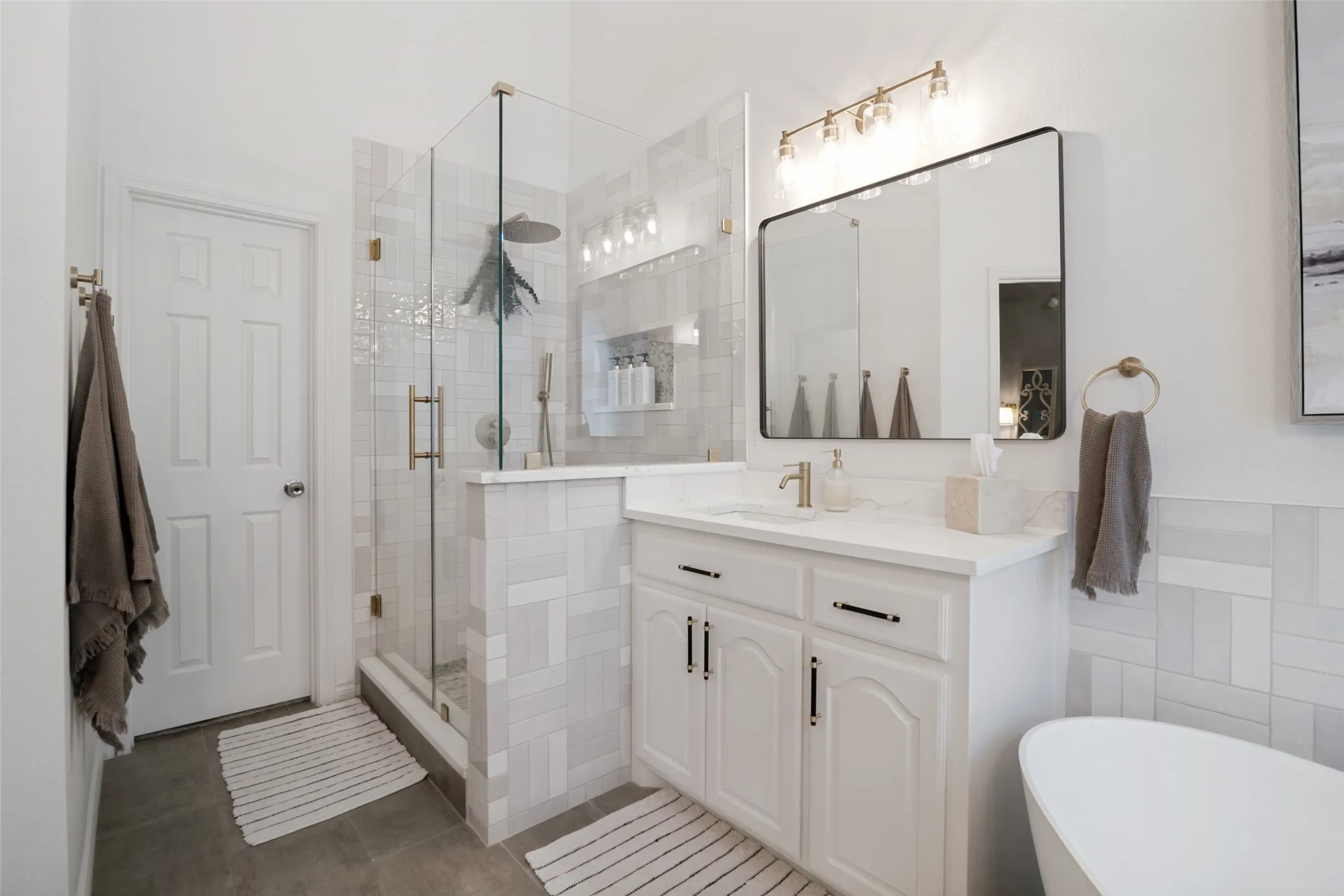 Single Family Residence For Sale in Dallas County , 10413 Broadmoor Lane, Rowlett, Texas 75089, 4 Bedroom, 4 Bathroom, 3 Garage spaces, 3,188 Sqft, built in 2003, mls#21277112, Real Estate Agent in Rowlett, Homes For Sale in Dallas county, Homes For Sale in Rowlett, Realtor in Rowlett Texas, Real Estate Brokerage Independent Realty Texas, Luminita Cordes Realtor