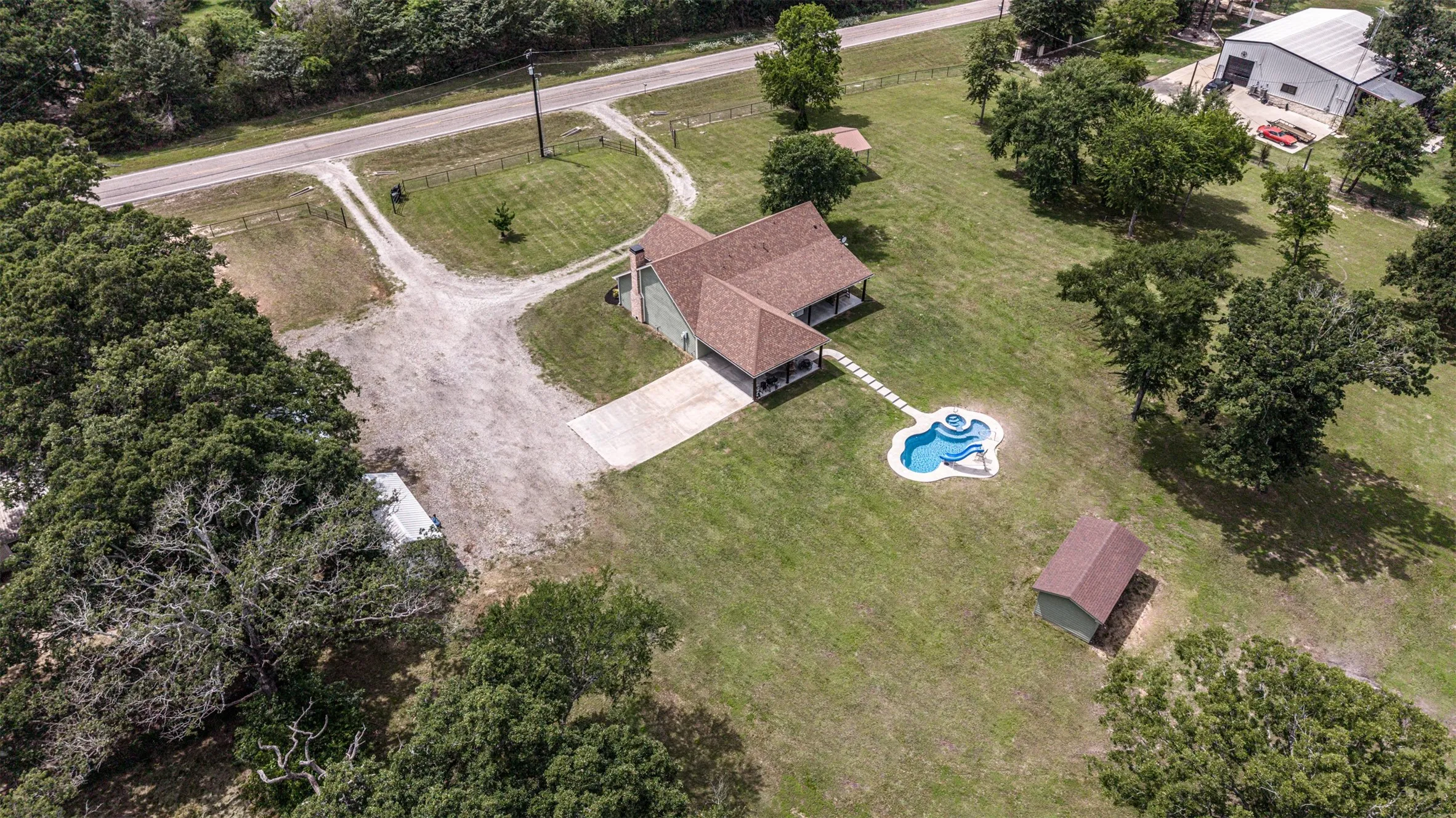 Single Family Residence For Sale in Hunt County , 5775 Fm 2947, Quinlan, Texas 75474, 4 Bedroom, 3 Bathroom, Garage spaces, 2,088 Sqft, built in 2020, mls#21272548, Real Estate Agent in Quinlan, Homes For Sale in Hunt county, Homes For Sale in Quinlan, Realtor in Quinlan Texas, Real Estate Brokerage Independent Realty Texas, Luminita Cordes Realtor