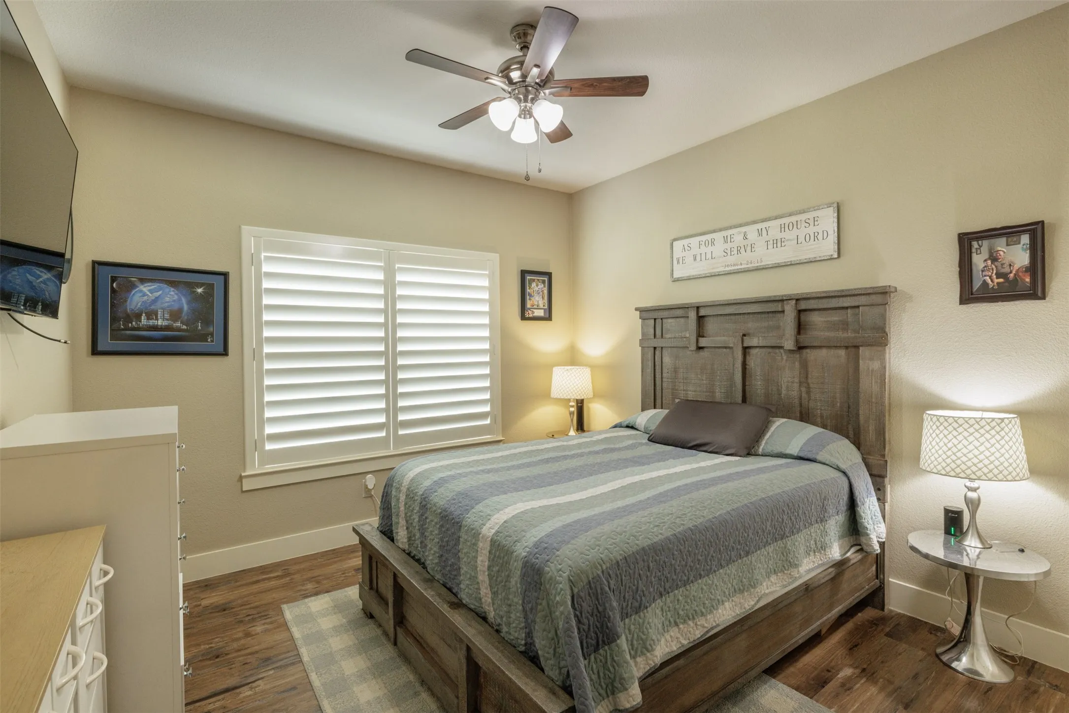 Single Family Residence For Sale in Hunt County , 5775 Fm 2947, Quinlan, Texas 75474, 4 Bedroom, 3 Bathroom, Garage spaces, 2,088 Sqft, built in 2020, mls#21272548, Real Estate Agent in Quinlan, Homes For Sale in Hunt county, Homes For Sale in Quinlan, Realtor in Quinlan Texas, Real Estate Brokerage Independent Realty Texas, Luminita Cordes Realtor