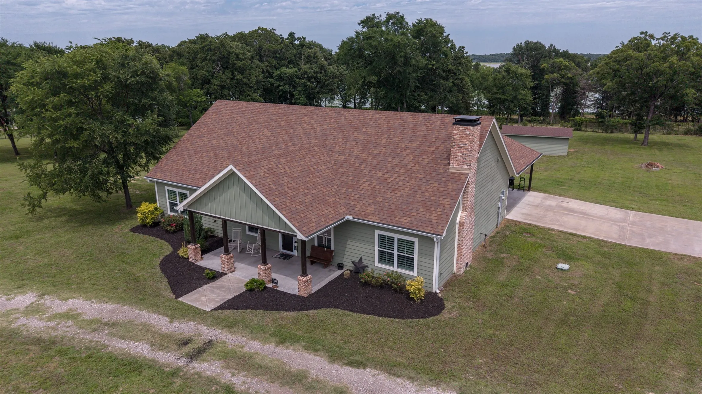 Single Family Residence For Sale in Hunt County , 5775 Fm 2947, Quinlan, Texas 75474, 4 Bedroom, 3 Bathroom, Garage spaces, 2,088 Sqft, built in 2020, mls#21272548, Real Estate Agent in Quinlan, Homes For Sale in Hunt county, Homes For Sale in Quinlan, Realtor in Quinlan Texas, Real Estate Brokerage Independent Realty Texas, Luminita Cordes Realtor