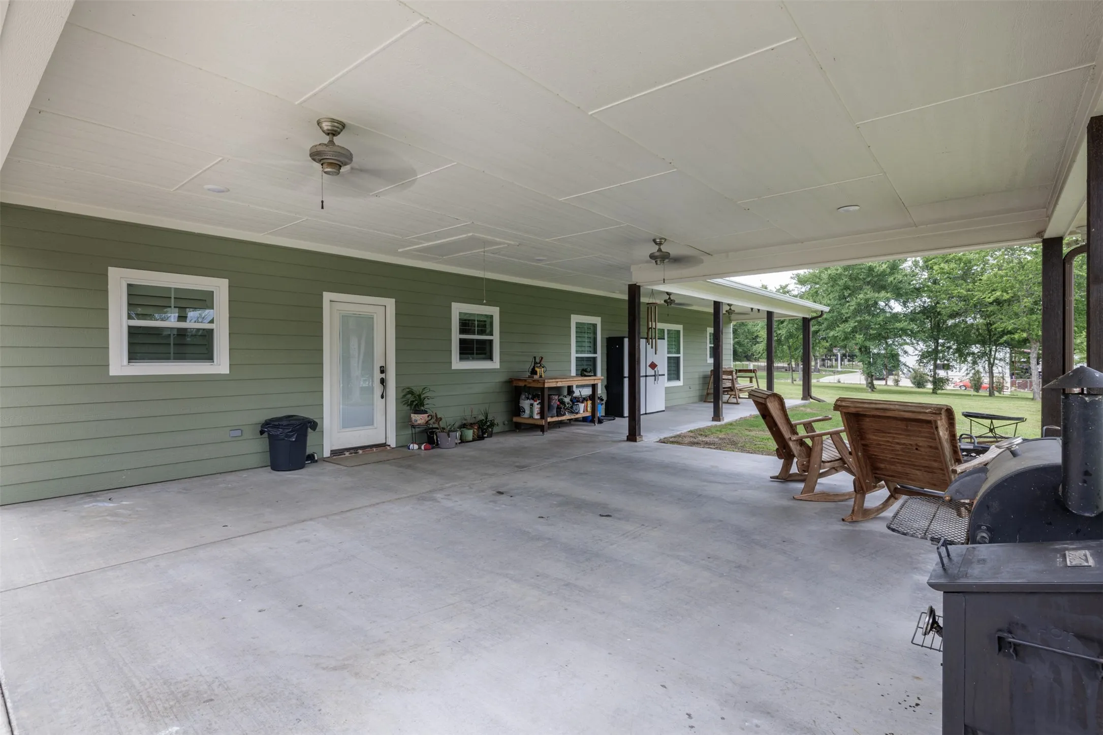 Single Family Residence For Sale in Hunt County , 5775 Fm 2947, Quinlan, Texas 75474, 4 Bedroom, 3 Bathroom, Garage spaces, 2,088 Sqft, built in 2020, mls#21272548, Real Estate Agent in Quinlan, Homes For Sale in Hunt county, Homes For Sale in Quinlan, Realtor in Quinlan Texas, Real Estate Brokerage Independent Realty Texas, Luminita Cordes Realtor