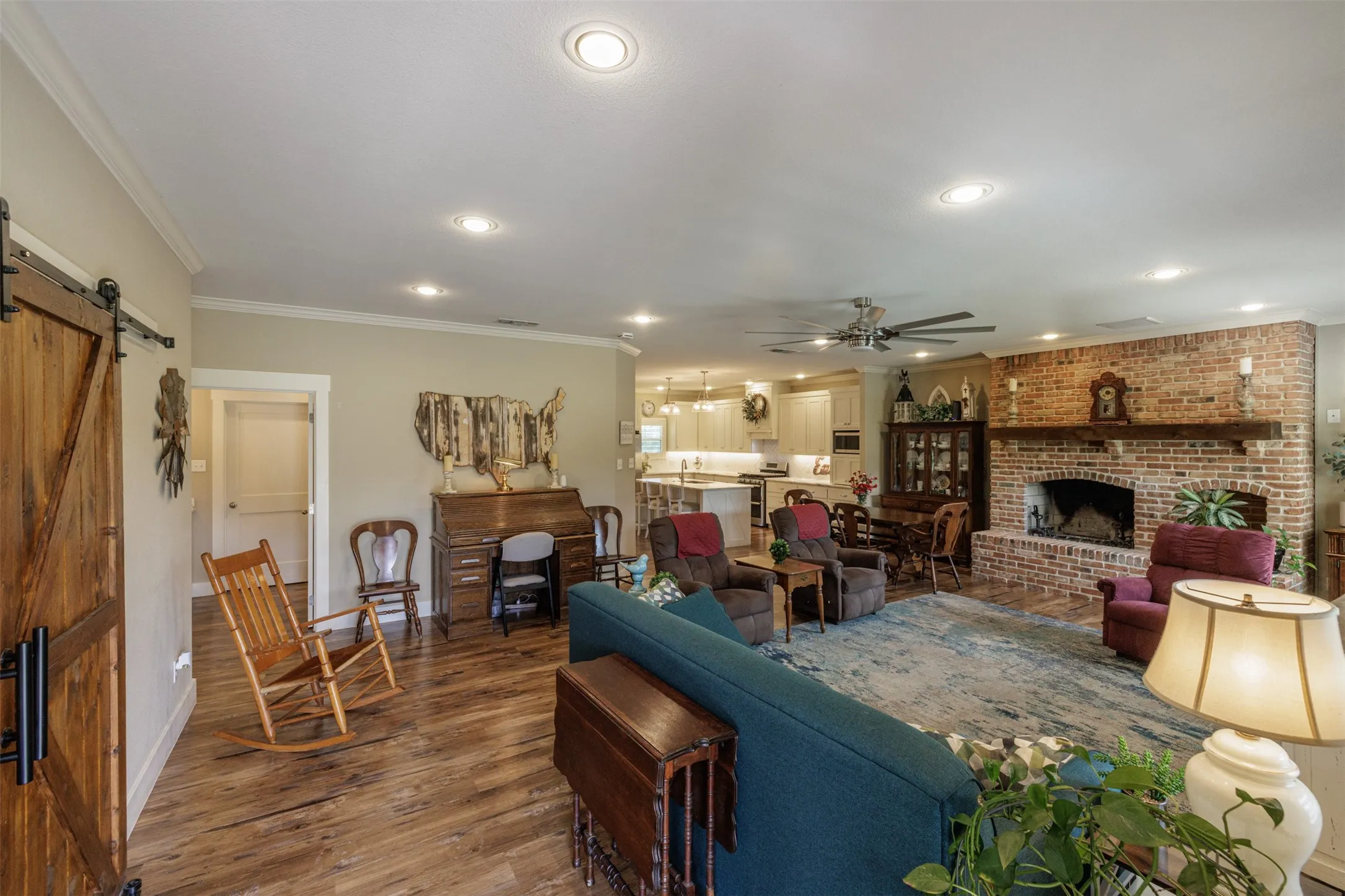 Single Family Residence For Sale in Hunt County , 5775 Fm 2947, Quinlan, Texas 75474, 4 Bedroom, 3 Bathroom, Garage spaces, 2,088 Sqft, built in 2020, mls#21272548, Real Estate Agent in Quinlan, Homes For Sale in Hunt county, Homes For Sale in Quinlan, Realtor in Quinlan Texas, Real Estate Brokerage Independent Realty Texas, Luminita Cordes Realtor