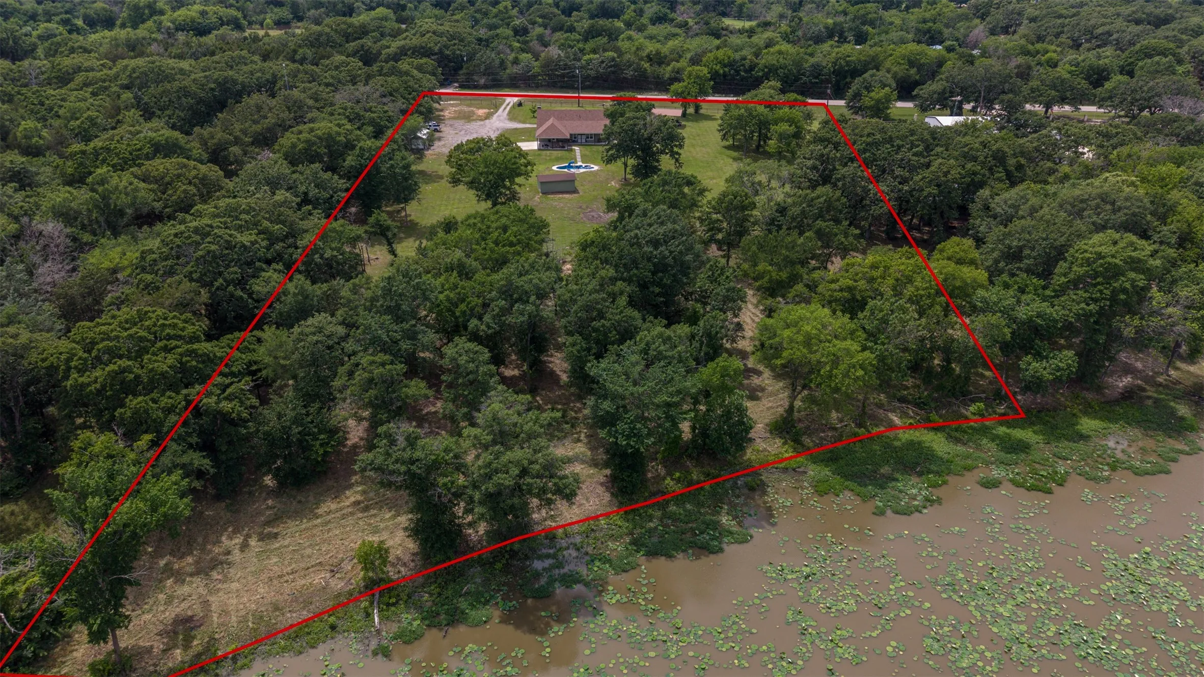 Single Family Residence For Sale in Hunt County , 5775 Fm 2947, Quinlan, Texas 75474, 4 Bedroom, 3 Bathroom, Garage spaces, 2,088 Sqft, built in 2020, mls#21272548, Real Estate Agent in Quinlan, Homes For Sale in Hunt county, Homes For Sale in Quinlan, Realtor in Quinlan Texas, Real Estate Brokerage Independent Realty Texas, Luminita Cordes Realtor