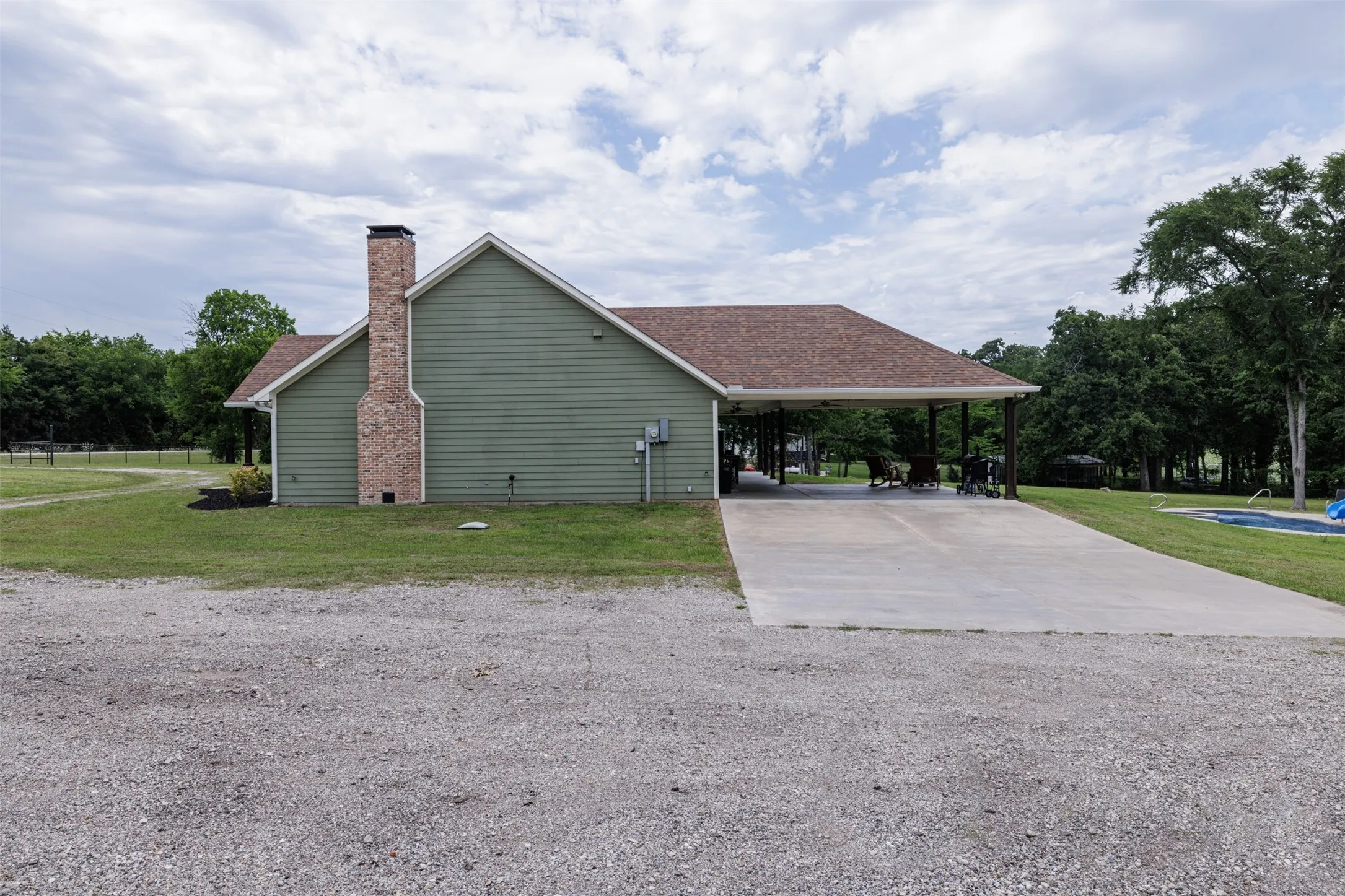 Single Family Residence For Sale in Hunt County , 5775 Fm 2947, Quinlan, Texas 75474, 4 Bedroom, 3 Bathroom, Garage spaces, 2,088 Sqft, built in 2020, mls#21272548, Real Estate Agent in Quinlan, Homes For Sale in Hunt county, Homes For Sale in Quinlan, Realtor in Quinlan Texas, Real Estate Brokerage Independent Realty Texas, Luminita Cordes Realtor