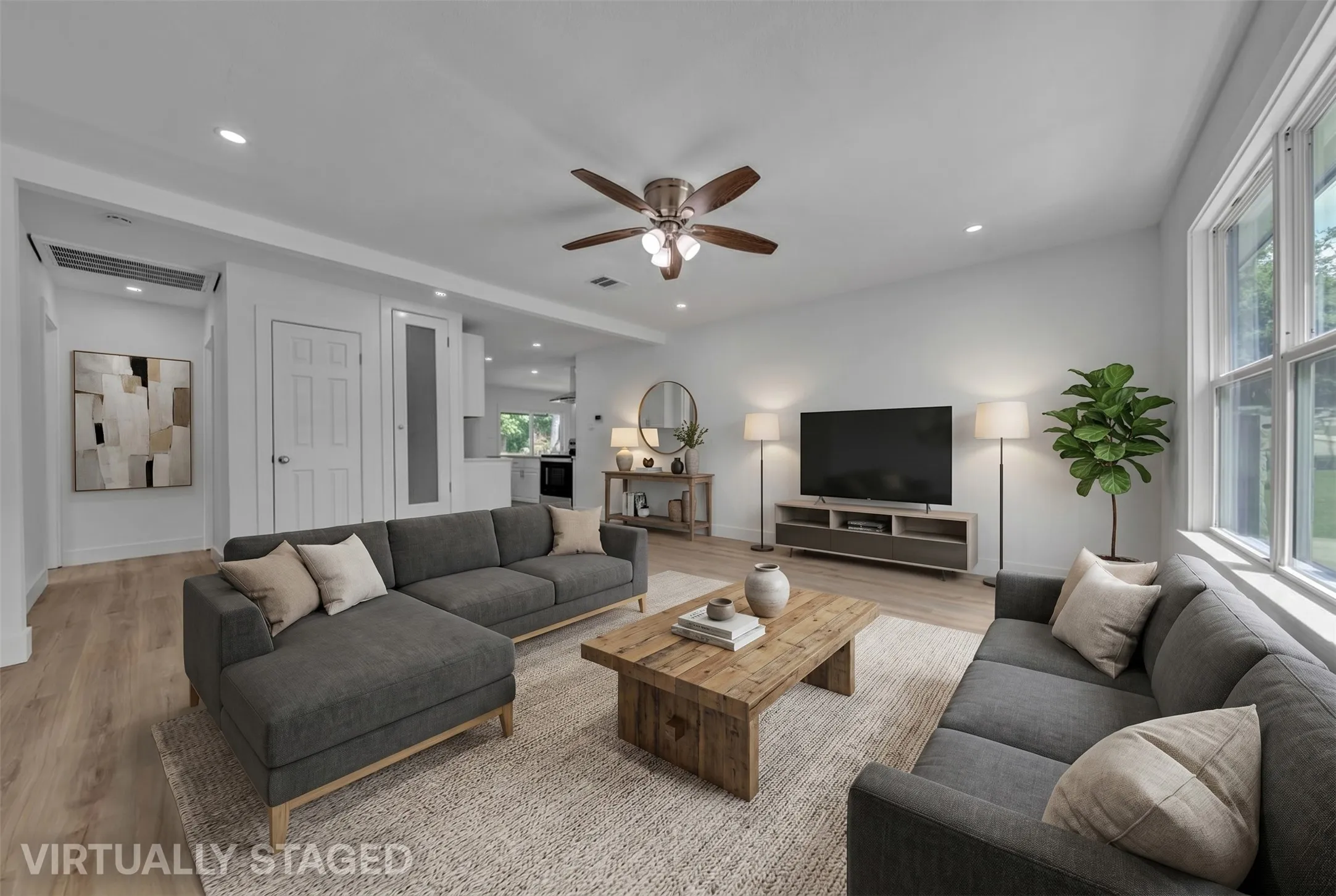 Single Family Residence For Sale in Tarrant County , 3265 Earle Drive, Haltom City, Texas 76117, 3 Bedroom, 2 Bathroom, Garage spaces, 1,617 Sqft, built in 1964, mls#21269199, Real Estate Agent in Haltom City, Homes For Sale in Tarrant county, Homes For Sale in Haltom City, Realtor in Haltom City Texas, Real Estate Brokerage Independent Realty Texas, Luminita Cordes Realtor
