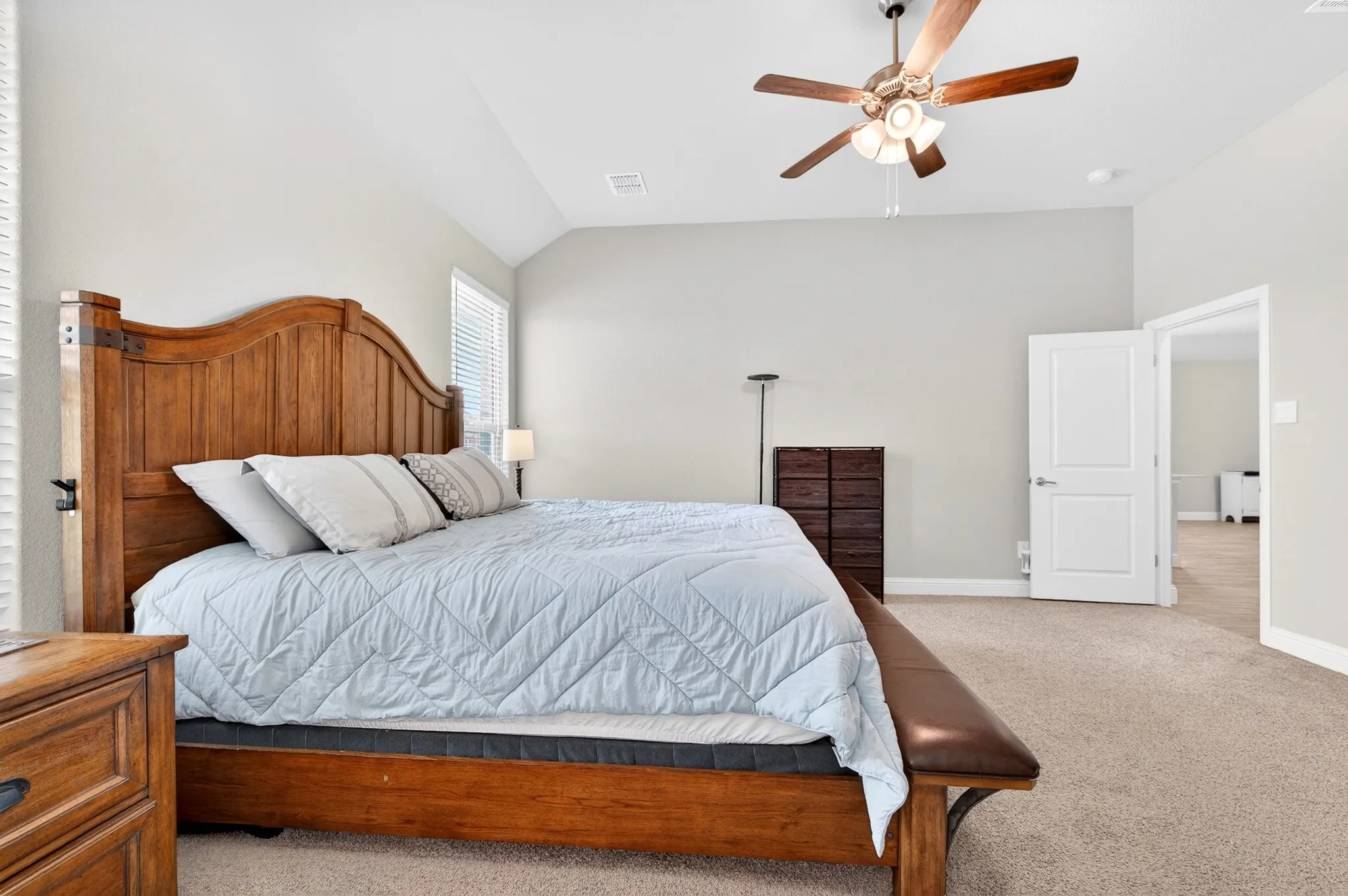 Single Family Residence For Sale in Ellis County , 829 Poppie Lane, Midlothian, Texas 76065, 4 Bedroom, 2 Bathroom, 3 Garage spaces, 2,272 Sqft, built in 2023, mls#21274398, Real Estate Agent in Midlothian, Homes For Sale in Ellis county, Homes For Sale in Midlothian, Realtor in Midlothian Texas, Real Estate Brokerage Independent Realty Texas, Luminita Cordes Realtor