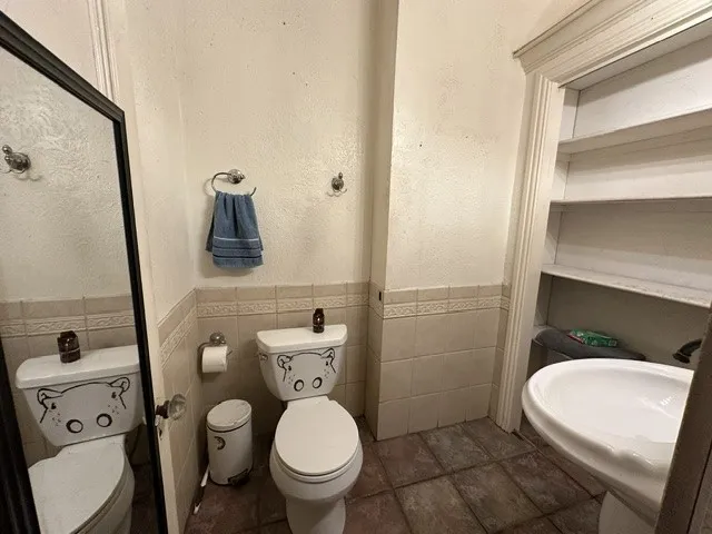 Single Family Residence For Sale in Tarrant County , 3620 Meadowbrook Dr, Fort Worth, Texas 75103, 2 Bedrooms, 2 Bathrooms, Garage spaces, 1,400 Sqft, built in 1927, Price $250,000, mls#21278532, Real Estate Agent in Fort Worth, Homes For Sale in Tarrant county, Homes For Sale in Fort Worth, Realtor in Fort Worth Texas, Real Estate Brokerage Independent Realty Texas, Luminita Cordes Realtor