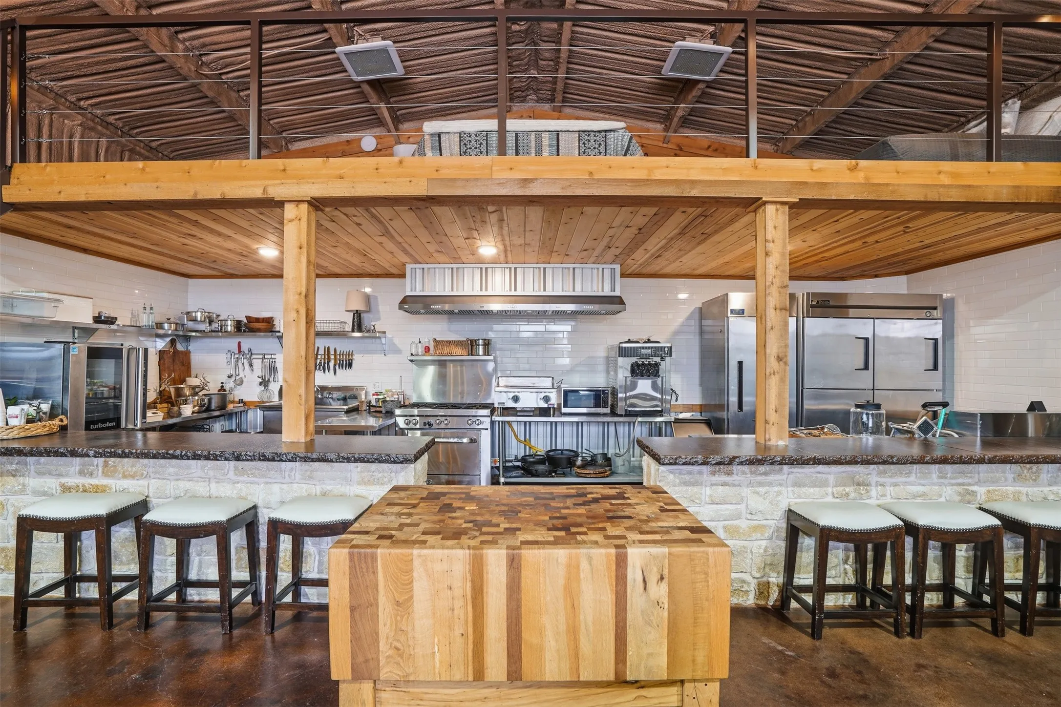 Single Family Residence For Sale in Palo Pinto County , 1083 Antler Drive, Strawn, Texas 76475, 5 Bedrooms, 5 Bathrooms, 8 Garage spaces, 4,686 Sqft, built in 2016, Price $2,650,000, mls#21274348, Real Estate Agent in Strawn, Homes For Sale in Palo Pinto county, Homes For Sale in Strawn, Realtor in Strawn Texas, Real Estate Brokerage Independent Realty Texas, Luminita Cordes Realtor