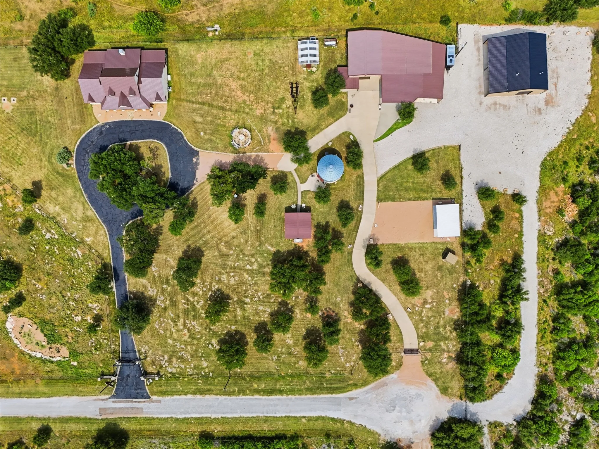 Single Family Residence For Sale in Palo Pinto County , 1083 Antler Drive, Strawn, Texas 76475, 5 Bedrooms, 5 Bathrooms, 8 Garage spaces, 4,686 Sqft, built in 2016, Price $2,650,000, mls#21274348, Real Estate Agent in Strawn, Homes For Sale in Palo Pinto county, Homes For Sale in Strawn, Realtor in Strawn Texas, Real Estate Brokerage Independent Realty Texas, Luminita Cordes Realtor