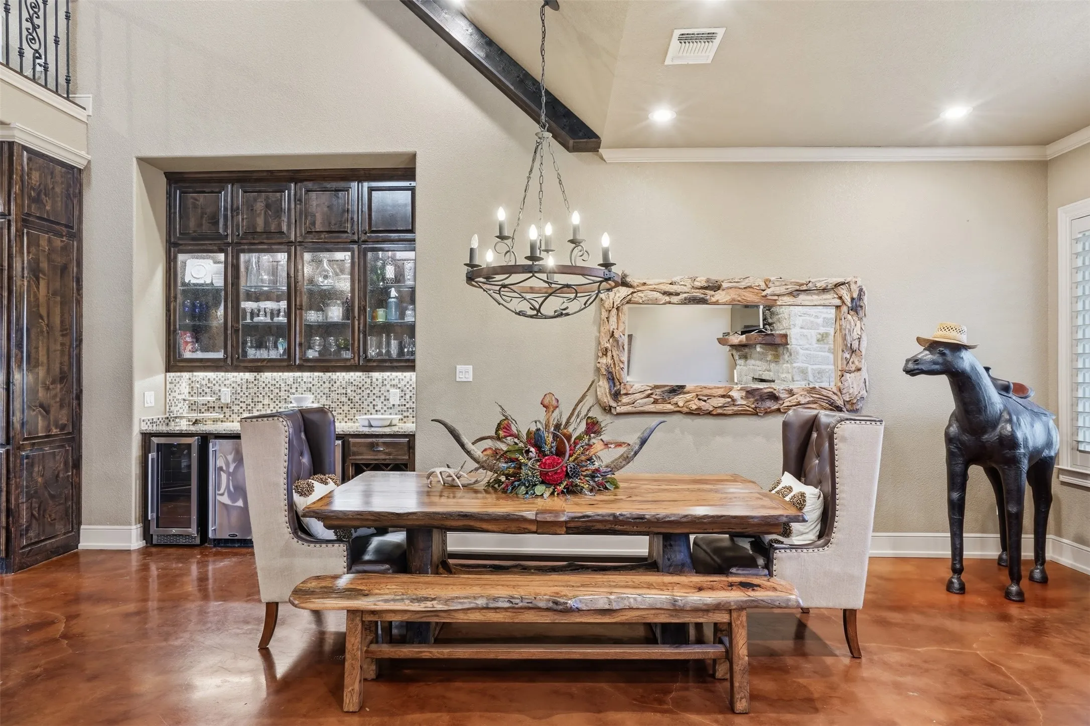 Single Family Residence For Sale in Palo Pinto County , 1083 Antler Drive, Strawn, Texas 76475, 5 Bedrooms, 5 Bathrooms, 8 Garage spaces, 4,686 Sqft, built in 2016, Price $2,650,000, mls#21274348, Real Estate Agent in Strawn, Homes For Sale in Palo Pinto county, Homes For Sale in Strawn, Realtor in Strawn Texas, Real Estate Brokerage Independent Realty Texas, Luminita Cordes Realtor