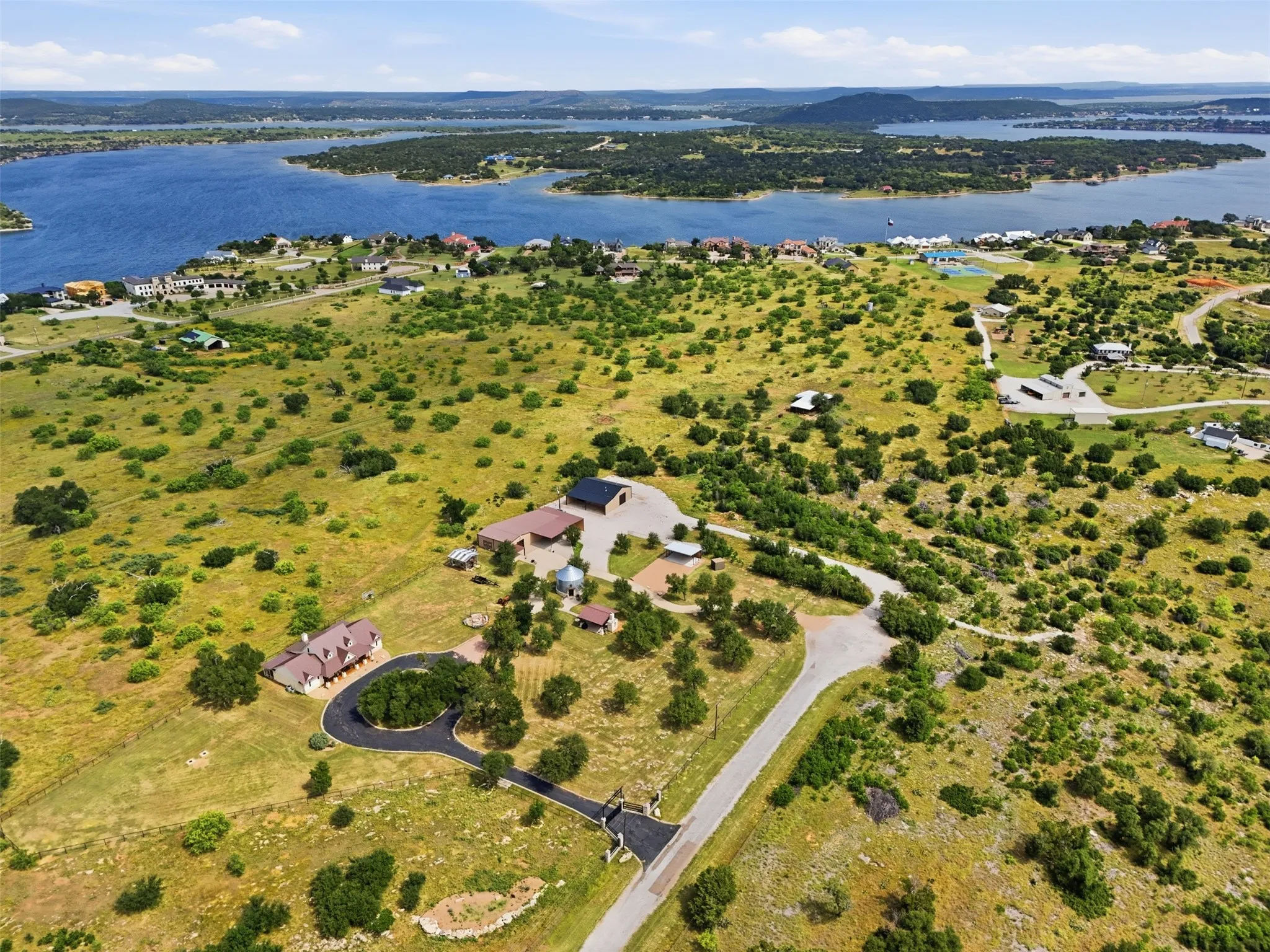 Single Family Residence For Sale in Palo Pinto County , 1083 Antler Drive, Strawn, Texas 76475, 5 Bedrooms, 5 Bathrooms, 8 Garage spaces, 4,686 Sqft, built in 2016, Price $2,650,000, mls#21274348, Real Estate Agent in Strawn, Homes For Sale in Palo Pinto county, Homes For Sale in Strawn, Realtor in Strawn Texas, Real Estate Brokerage Independent Realty Texas, Luminita Cordes Realtor