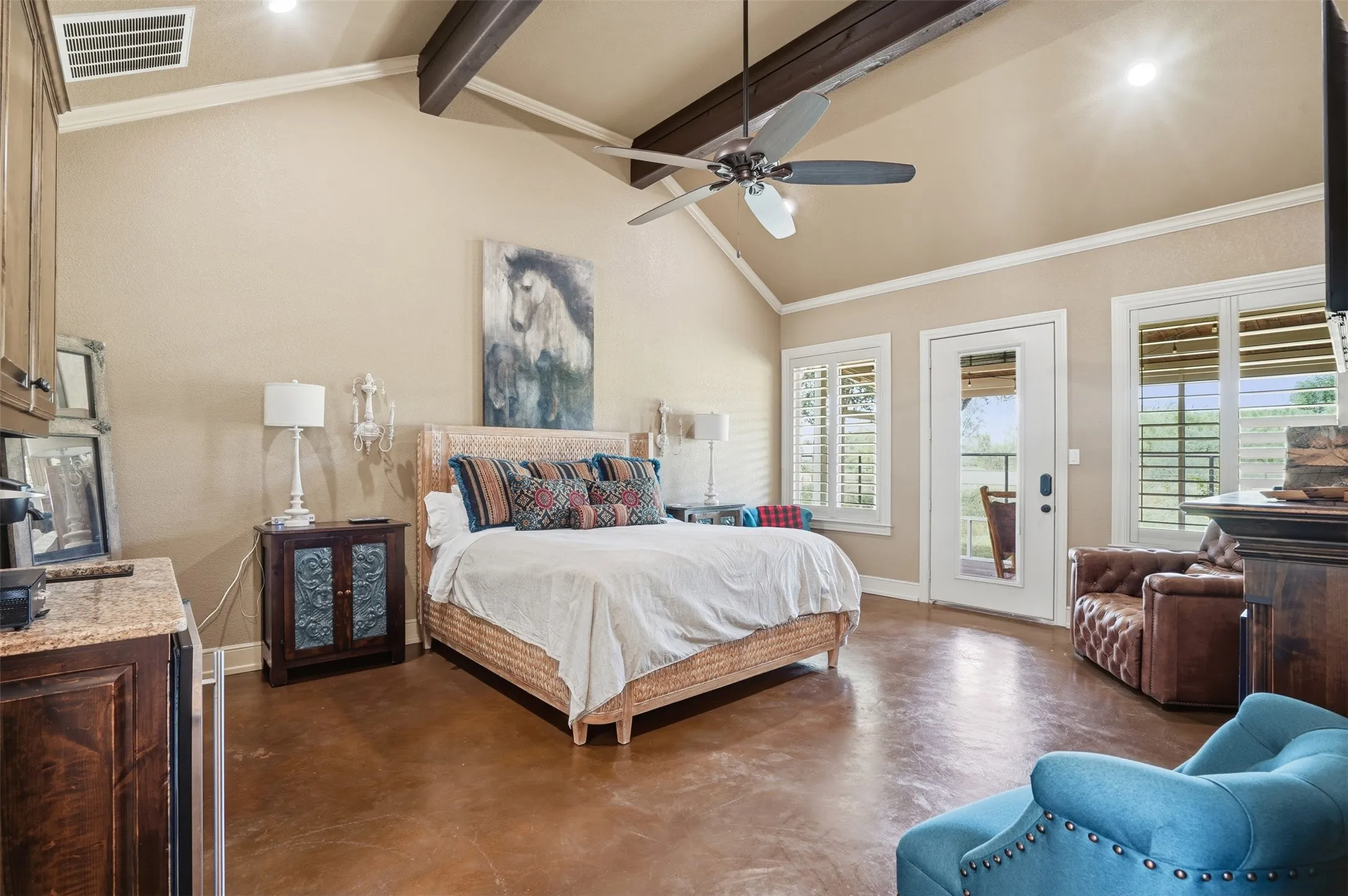 Single Family Residence For Sale in Palo Pinto County , 1083 Antler Drive, Strawn, Texas 76475, 5 Bedrooms, 5 Bathrooms, 8 Garage spaces, 4,686 Sqft, built in 2016, Price $2,650,000, mls#21274348, Real Estate Agent in Strawn, Homes For Sale in Palo Pinto county, Homes For Sale in Strawn, Realtor in Strawn Texas, Real Estate Brokerage Independent Realty Texas, Luminita Cordes Realtor
