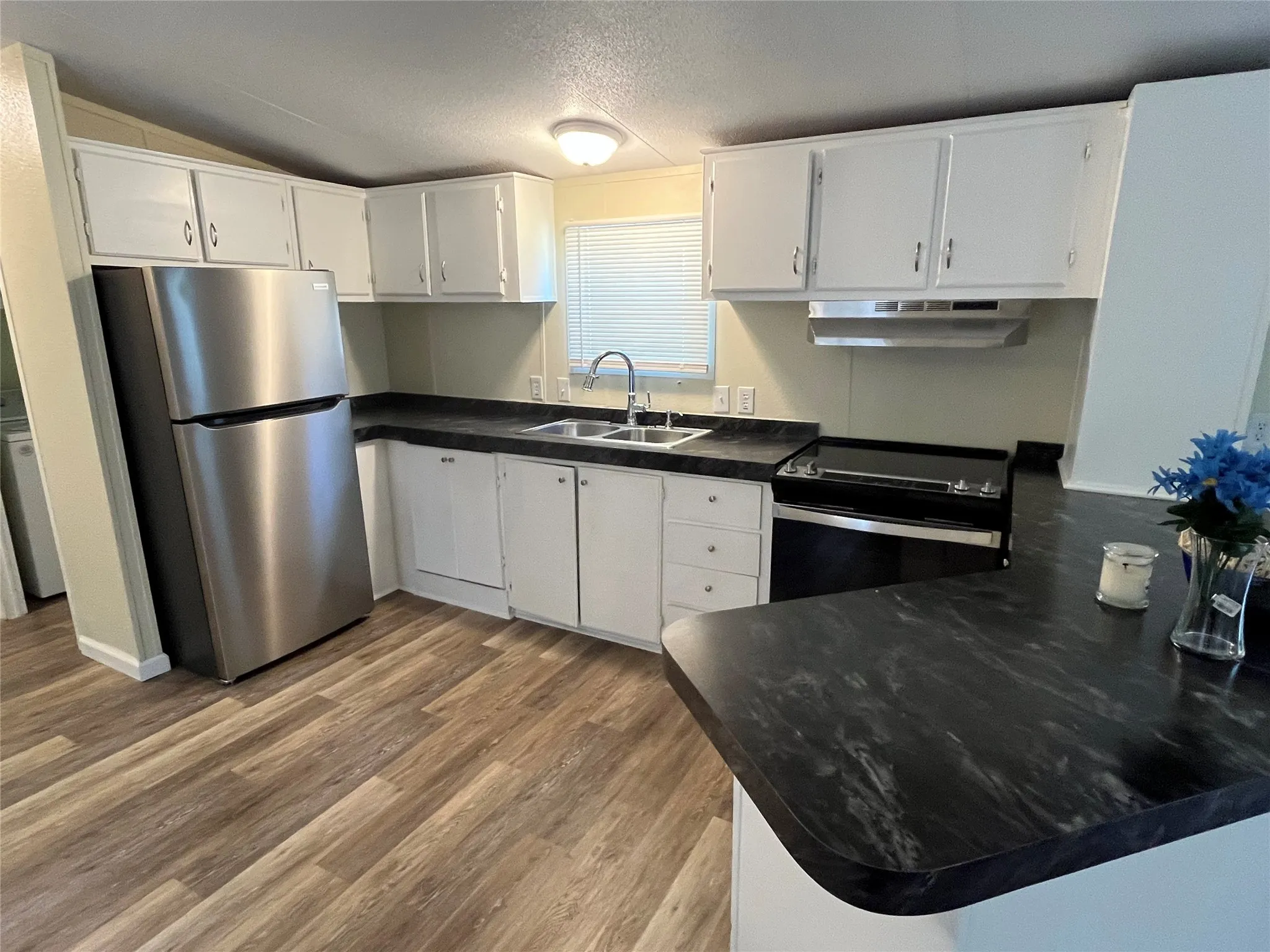 Mobile Home For Sale in Henderson County , 510 Williams Street, Athens, Texas 75751, 2 Bedrooms, 2 Bathrooms, Garage spaces, 1,056 Sqft, built in 1994, Price $124,500, mls#21278540, Real Estate Agent in Athens, Homes For Sale in Henderson county, Homes For Sale in Athens, Realtor in Athens Texas, Real Estate Brokerage Independent Realty Texas, Luminita Cordes Realtor