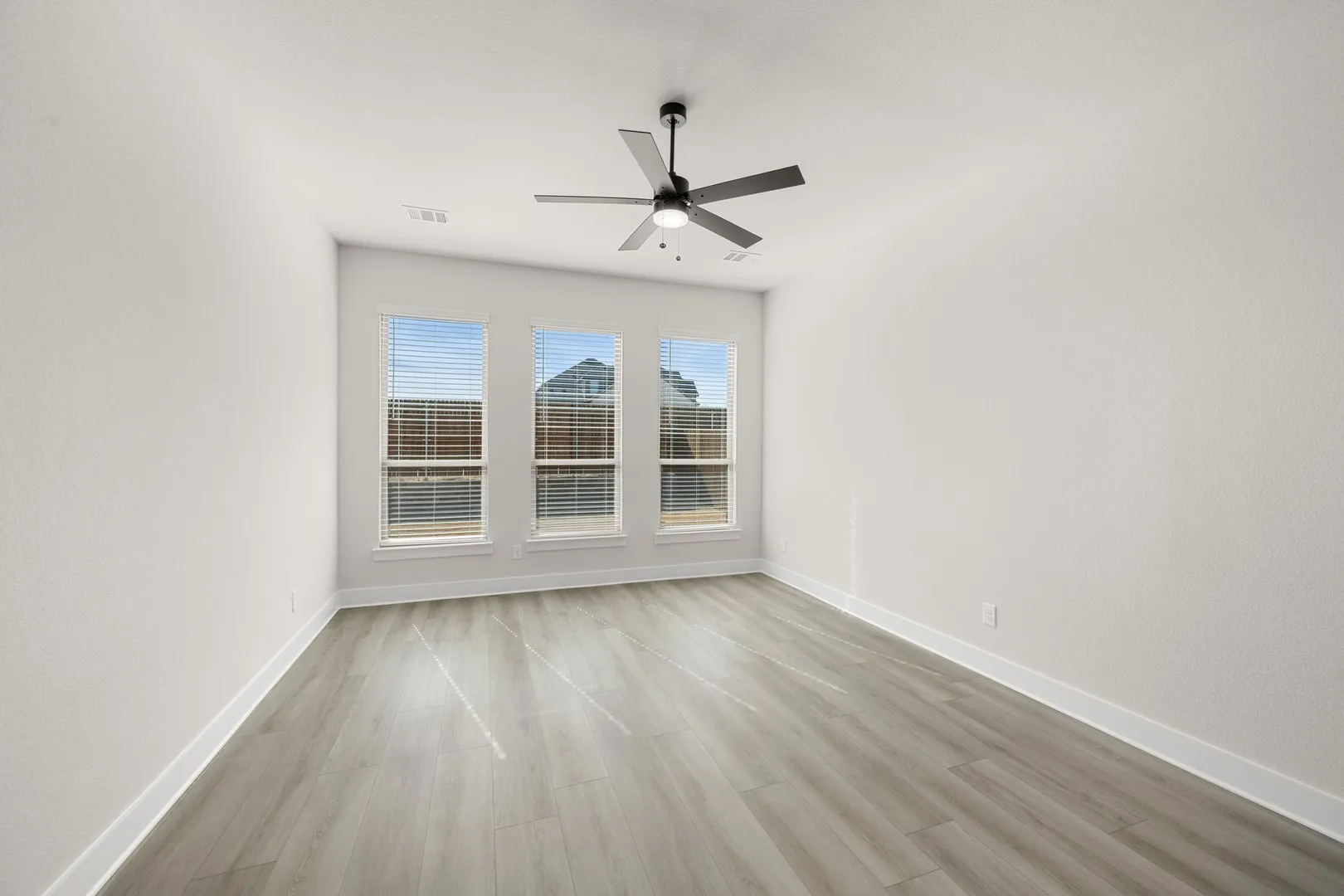 Single Family Residence For Sale in Ellis County , 490 Red Maple Road, Waxahachie, Texas 75165, 4 Bedroom, 3 Bathroom, 2 Garage spaces, 2,837 Sqft, built in 2025, mls#21278304, Real Estate Agent in Waxahachie, Homes For Sale in Ellis county, Homes For Sale in Waxahachie, Realtor in Waxahachie Texas, Real Estate Brokerage Independent Realty Texas, Luminita Cordes Realtor