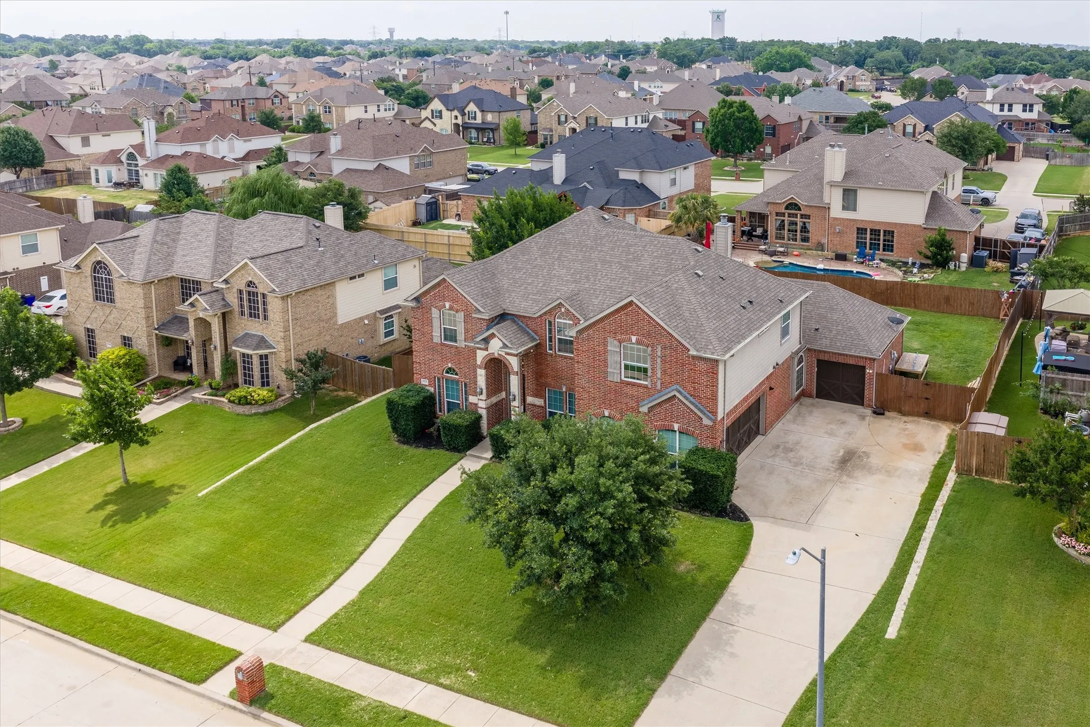 Single Family Residence For Sale in Tarrant County , 1232 Clearbrook Drive, Kennedale, Texas 76060, 4 Bedroom, 4 Bathroom, 3 Garage spaces, 3,716 Sqft, built in 2012, mls#21277687, Real Estate Agent in Kennedale, Homes For Sale in Tarrant county, Homes For Sale in Kennedale, Realtor in Kennedale Texas, Real Estate Brokerage Independent Realty Texas, Luminita Cordes Realtor