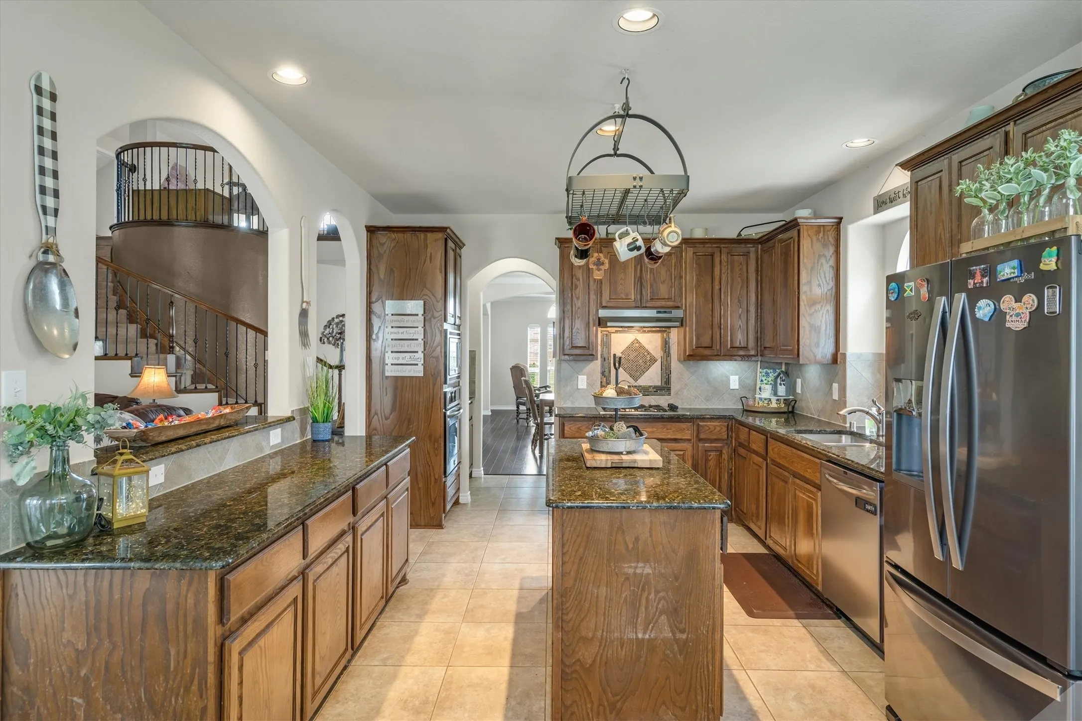 Single Family Residence For Sale in Tarrant County , 1232 Clearbrook Drive, Kennedale, Texas 76060, 4 Bedroom, 4 Bathroom, 3 Garage spaces, 3,716 Sqft, built in 2012, mls#21277687, Real Estate Agent in Kennedale, Homes For Sale in Tarrant county, Homes For Sale in Kennedale, Realtor in Kennedale Texas, Real Estate Brokerage Independent Realty Texas, Luminita Cordes Realtor