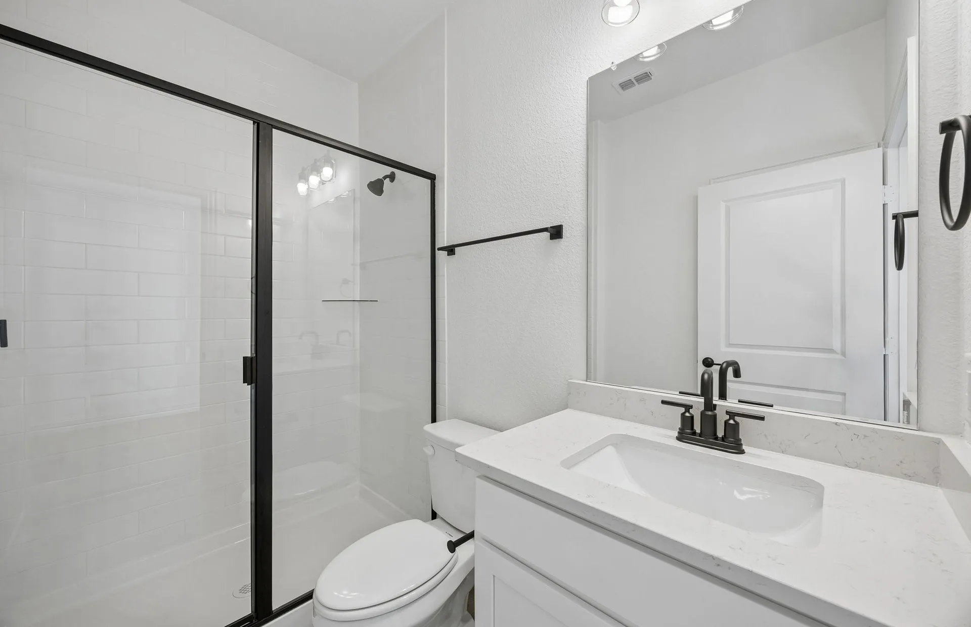 Secondary bath on first level