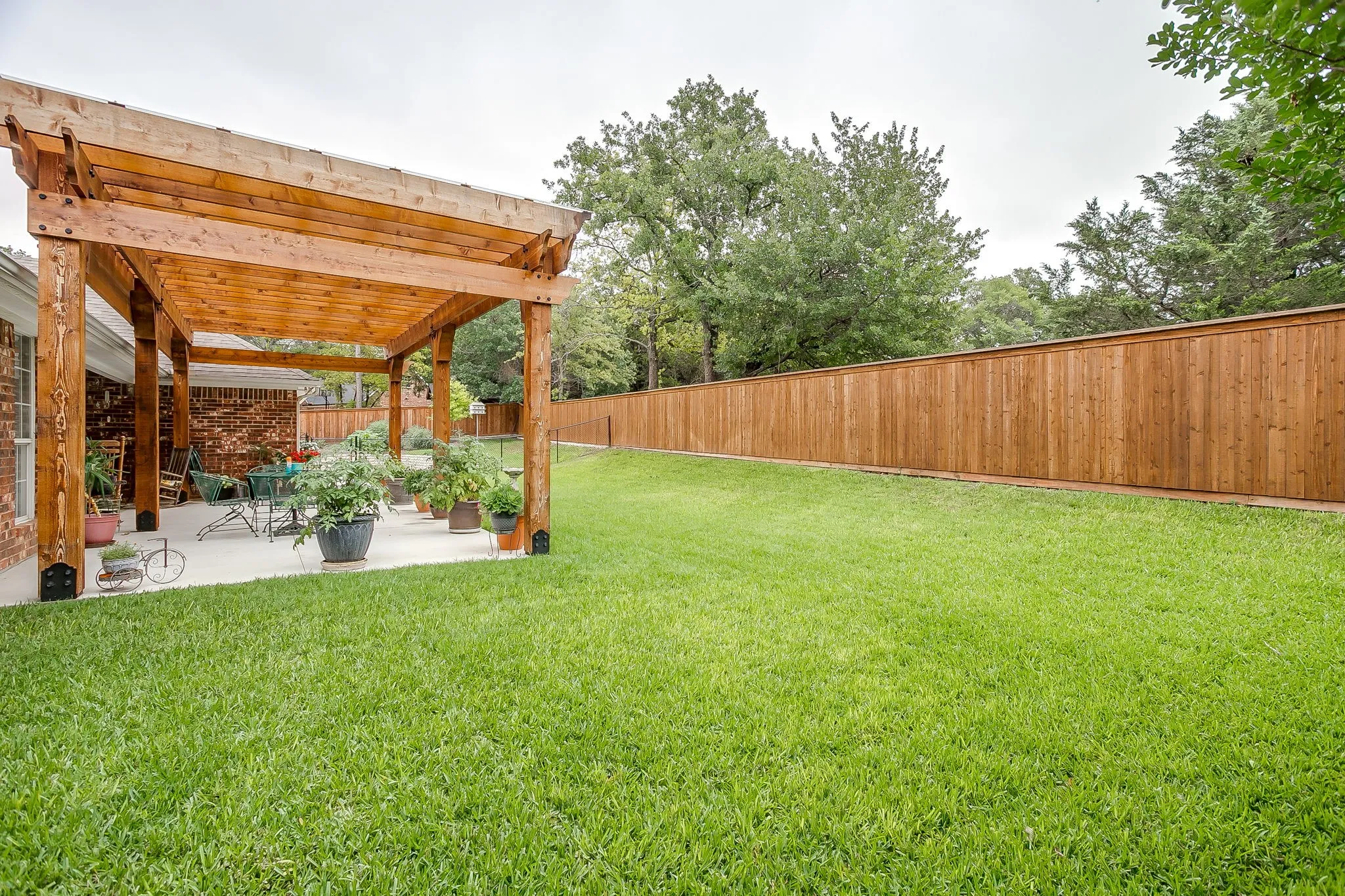 Single Family Residence For Sale in Parker County , 117 Countryside Court, Weatherford, Texas 76087, 5 Bedroom, 2 Bathroom, 5 Garage spaces, 2,216 Sqft, built in 1997, mls#21269996, Real Estate Agent in Weatherford, Homes For Sale in Parker county, Homes For Sale in Weatherford, Realtor in Weatherford Texas, Real Estate Brokerage Independent Realty Texas, Luminita Cordes Realtor