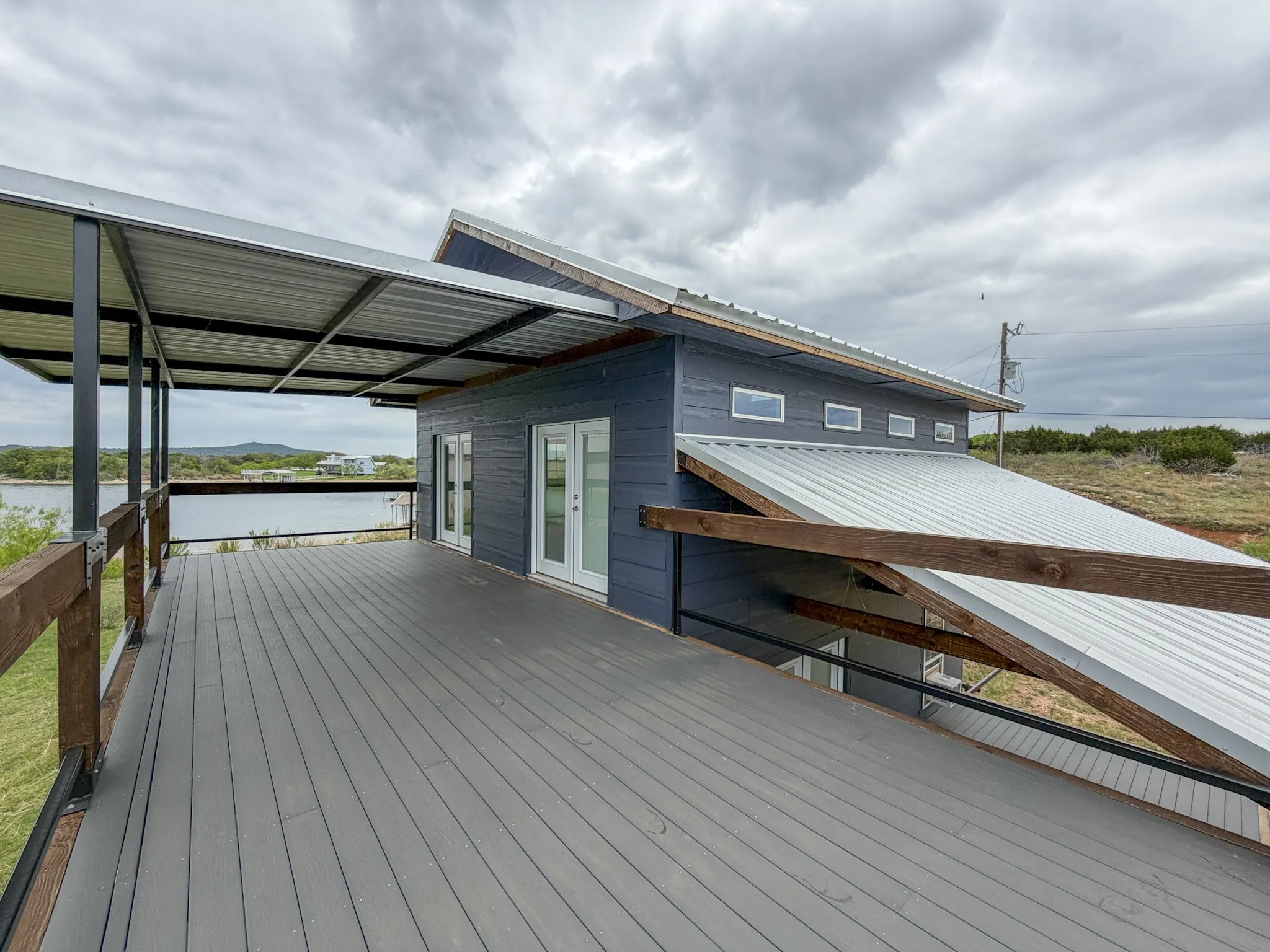 Single Family Residence For Sale in Palo Pinto County , 3500 Hog Bend 121, Possum Kingdom Lake, Texas 76449, 2 Bedrooms, 1 Bathroom, Garage spaces, 1,248 Sqft, built in 2021, Price $345,000, mls#21257713, Real Estate Agent in Possum Kingdom Lake, Homes For Sale in Palo Pinto county, Homes For Sale in Possum Kingdom Lake, Realtor in Possum Kingdom Lake Texas, Real Estate Brokerage Independent Realty Texas, Luminita Cordes Realtor