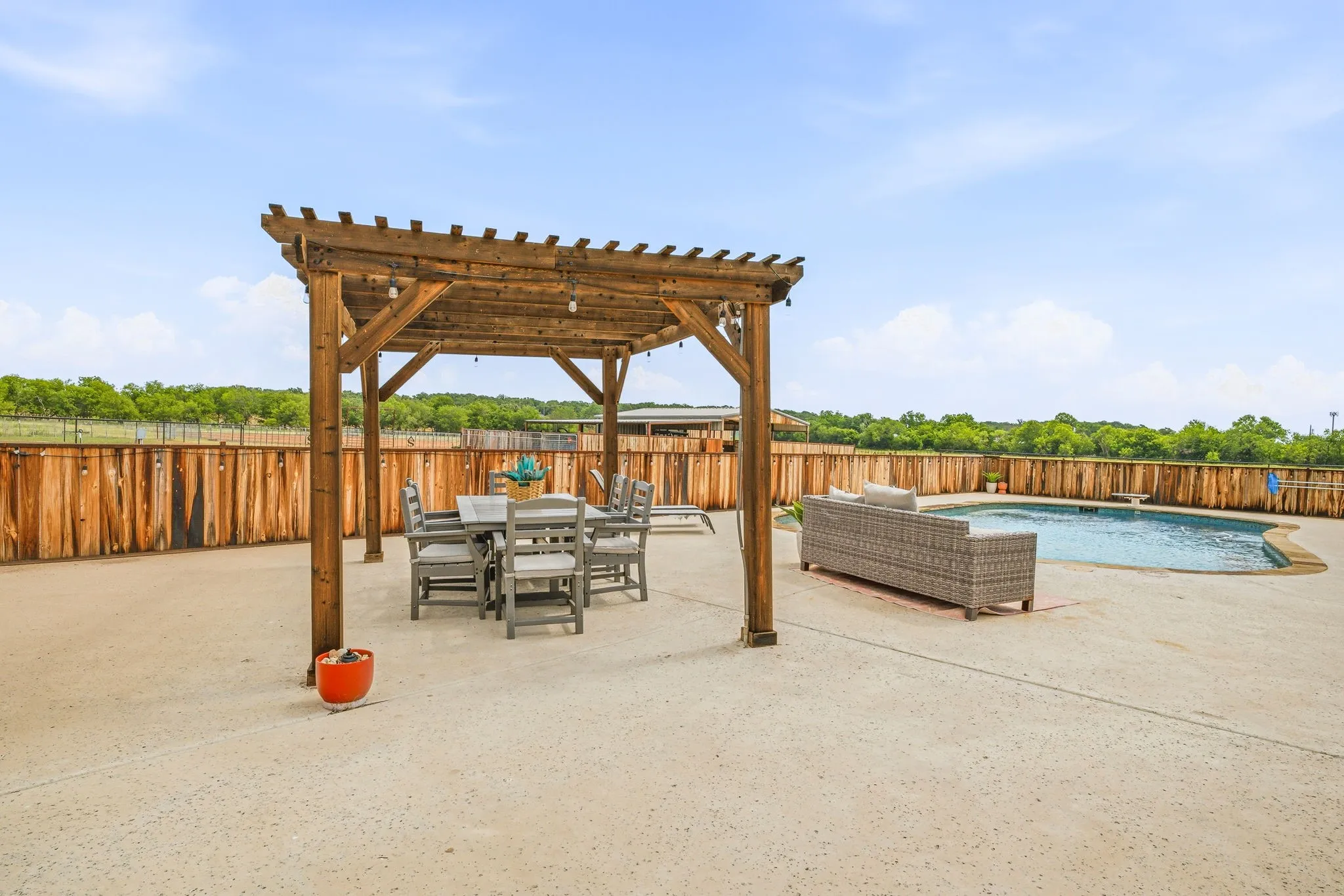Single Family Residence For Sale in Palo Pinto County , 2801 Mh 379, Mineral Wells, Texas 76067, 4 Bedroom, 3 Bathroom, Garage spaces, 2,390 Sqft, built in 2017, mls#21275530, Real Estate Agent in Mineral Wells, Homes For Sale in Palo Pinto county, Homes For Sale in Mineral Wells, Realtor in Mineral Wells Texas, Real Estate Brokerage Independent Realty Texas, Luminita Cordes Realtor
