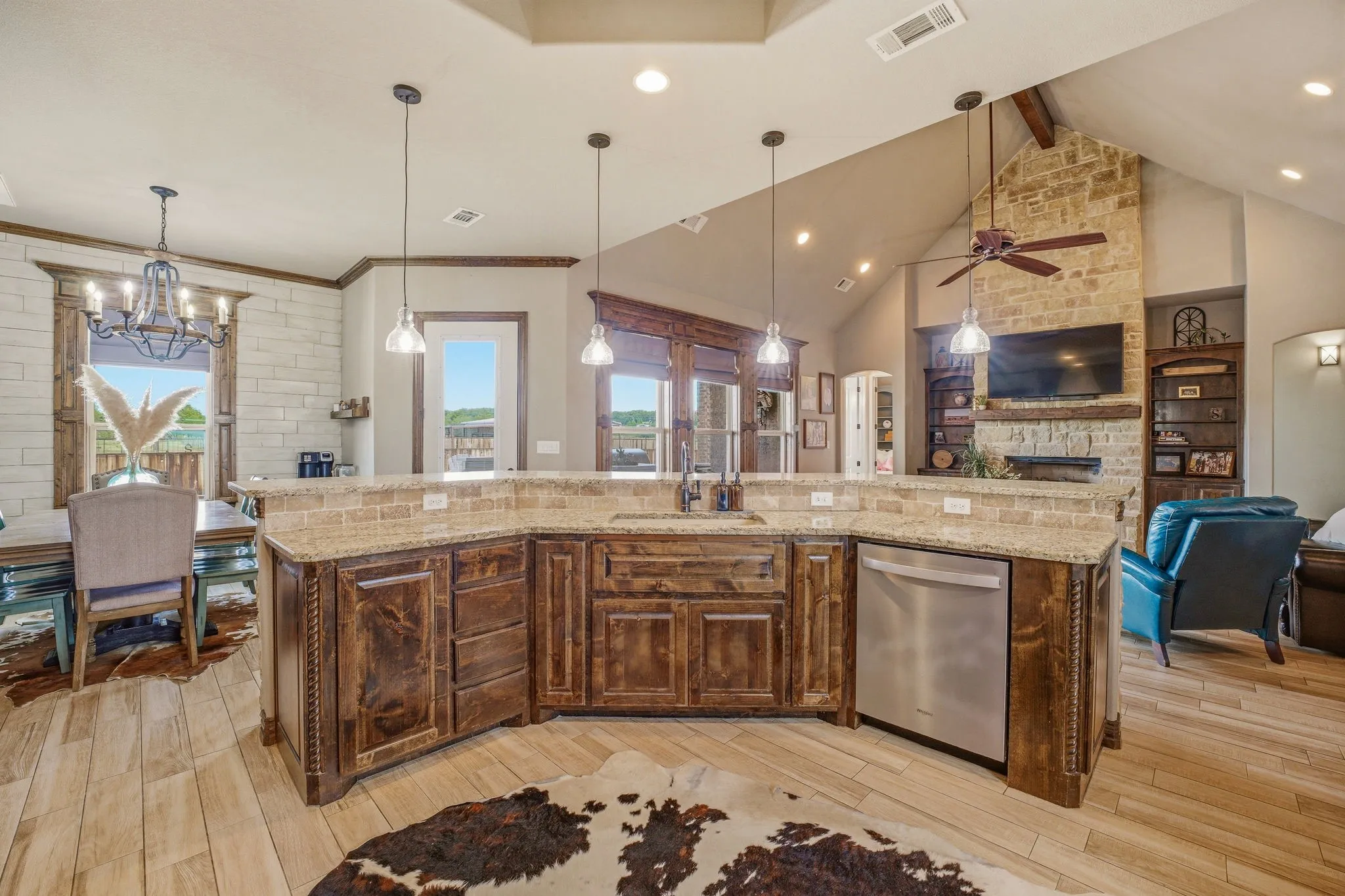 Single Family Residence For Sale in Palo Pinto County , 2801 Mh 379, Mineral Wells, Texas 76067, 4 Bedroom, 3 Bathroom, Garage spaces, 2,390 Sqft, built in 2017, mls#21275530, Real Estate Agent in Mineral Wells, Homes For Sale in Palo Pinto county, Homes For Sale in Mineral Wells, Realtor in Mineral Wells Texas, Real Estate Brokerage Independent Realty Texas, Luminita Cordes Realtor