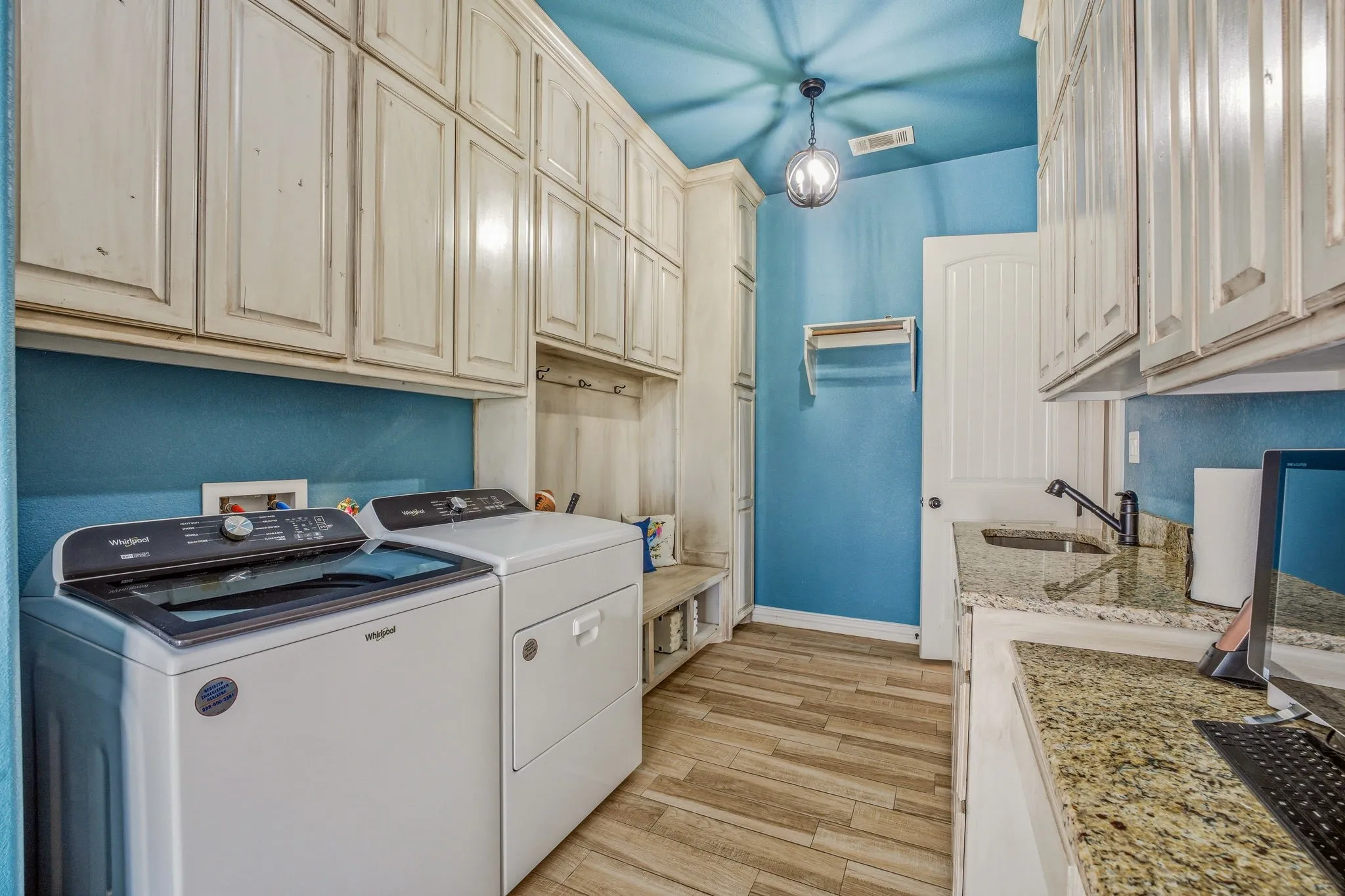 Single Family Residence For Sale in Palo Pinto County , 2801 Mh 379, Mineral Wells, Texas 76067, 4 Bedroom, 3 Bathroom, Garage spaces, 2,390 Sqft, built in 2017, mls#21275530, Real Estate Agent in Mineral Wells, Homes For Sale in Palo Pinto county, Homes For Sale in Mineral Wells, Realtor in Mineral Wells Texas, Real Estate Brokerage Independent Realty Texas, Luminita Cordes Realtor