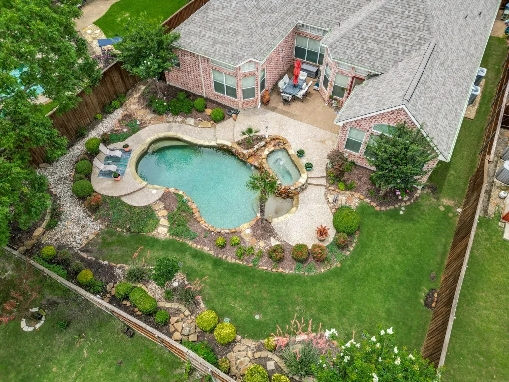 Single Family Residence For Sale in Collin County , 3204 Thorne Hill Court, Richardson, Texas 75082, 4 Bedrooms, 3 Bathrooms, 2 Garage spaces, 3,057 Sqft, built in 2000, Price $675,000, mls#21269517, Real Estate Agent in Richardson, Homes For Sale in Collin county, Homes For Sale in Richardson, Realtor in Richardson Texas, Real Estate Brokerage Independent Realty Texas, Luminita Cordes Realtor
