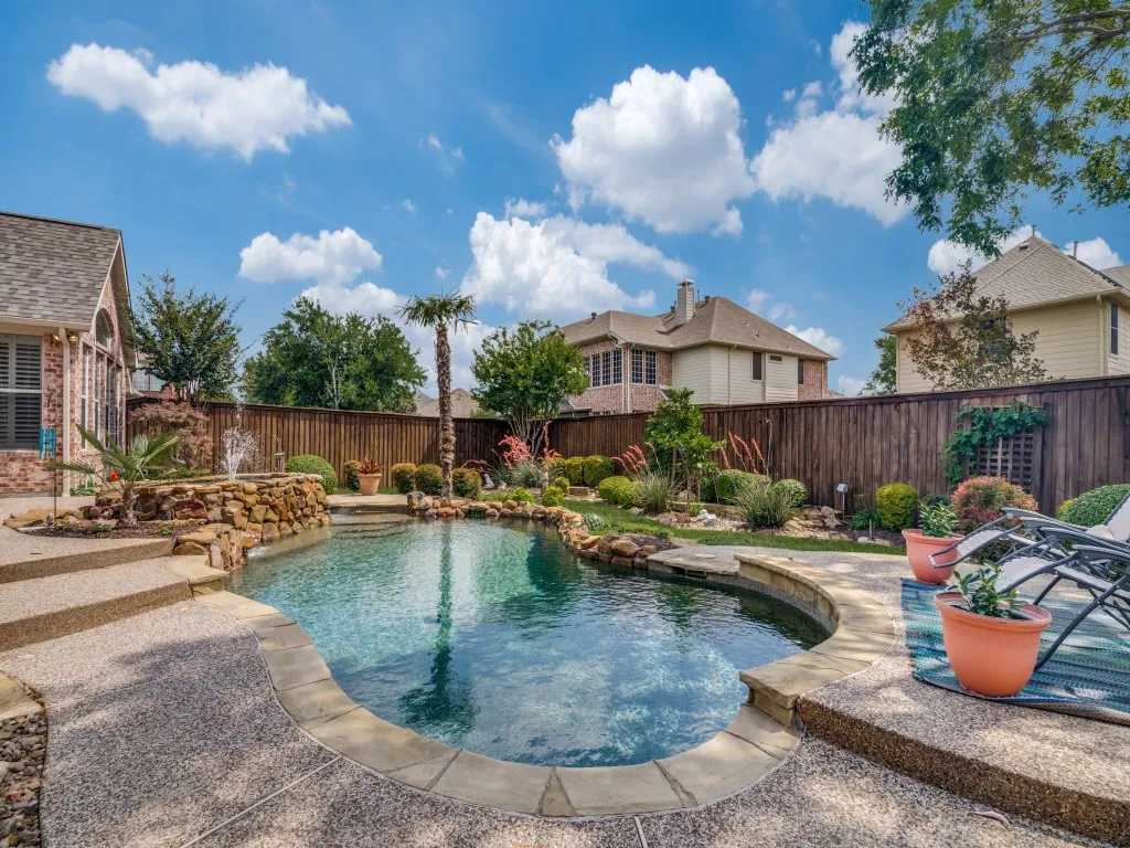 Single Family Residence For Sale in Collin County , 3204 Thorne Hill Court, Richardson, Texas 75082, 4 Bedrooms, 3 Bathrooms, 2 Garage spaces, 3,057 Sqft, built in 2000, Price $675,000, mls#21269517, Real Estate Agent in Richardson, Homes For Sale in Collin county, Homes For Sale in Richardson, Realtor in Richardson Texas, Real Estate Brokerage Independent Realty Texas, Luminita Cordes Realtor