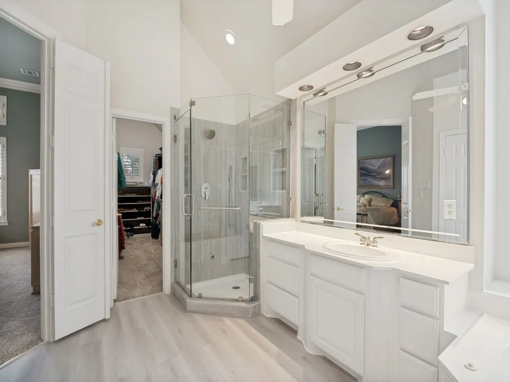 Single Family Residence For Sale in Collin County , 3204 Thorne Hill Court, Richardson, Texas 75082, 4 Bedrooms, 3 Bathrooms, 2 Garage spaces, 3,057 Sqft, built in 2000, Price $675,000, mls#21269517, Real Estate Agent in Richardson, Homes For Sale in Collin county, Homes For Sale in Richardson, Realtor in Richardson Texas, Real Estate Brokerage Independent Realty Texas, Luminita Cordes Realtor