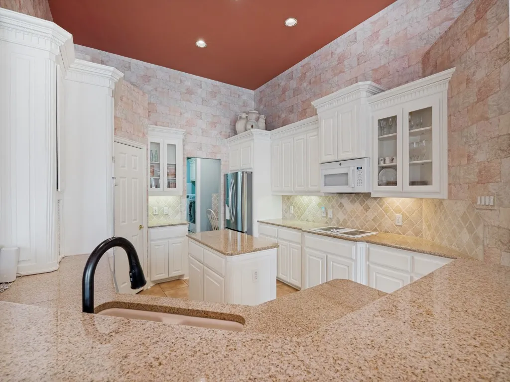 Single Family Residence For Sale in Collin County , 3204 Thorne Hill Court, Richardson, Texas 75082, 4 Bedrooms, 3 Bathrooms, 2 Garage spaces, 3,057 Sqft, built in 2000, Price $675,000, mls#21269517, Real Estate Agent in Richardson, Homes For Sale in Collin county, Homes For Sale in Richardson, Realtor in Richardson Texas, Real Estate Brokerage Independent Realty Texas, Luminita Cordes Realtor
