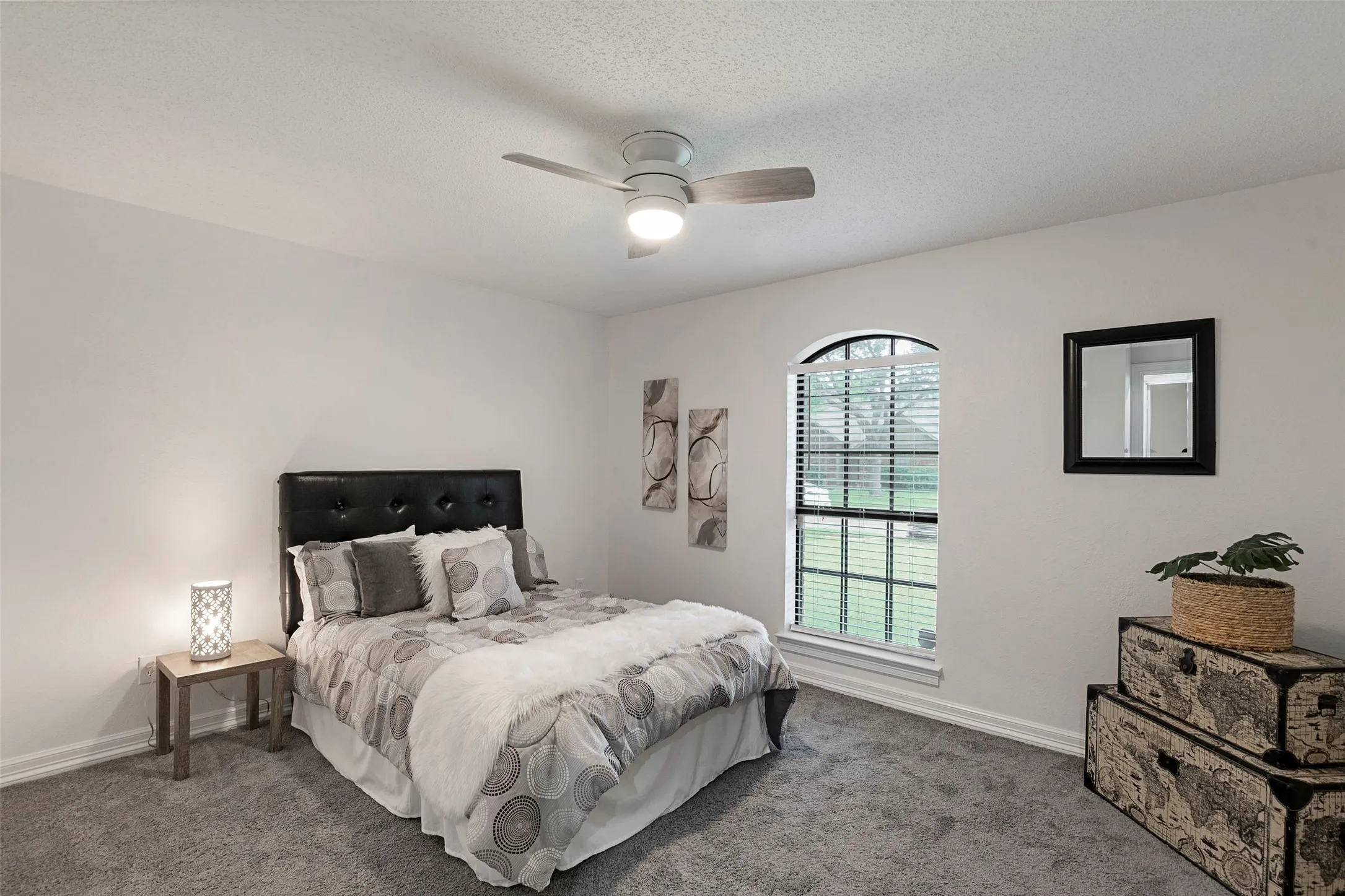 Single Family Residence For Sale in Dallas County , 3114 Oak Trail Drive, Rowlett, Texas 75088, 3 Bedroom, 2 Bathroom, 2 Garage spaces, 2,081 Sqft, built in 1984, mls#21278588, Real Estate Agent in Rowlett, Homes For Sale in Dallas county, Homes For Sale in Rowlett, Realtor in Rowlett Texas, Real Estate Brokerage Independent Realty Texas, Luminita Cordes Realtor