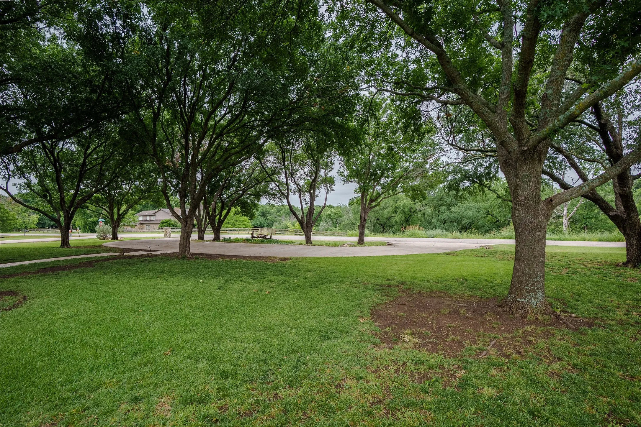 Single Family Residence For Sale in Denton County , 920 Brush Creek Road, Argyle, Texas 76226, 4 Bedroom, 3 Bathroom, 2 Garage spaces, 3,218 Sqft, built in 1974, mls#21253760, Real Estate Agent in Argyle, Homes For Sale in Denton county, Homes For Sale in Argyle, Realtor in Argyle Texas, Real Estate Brokerage Independent Realty Texas, Luminita Cordes Realtor