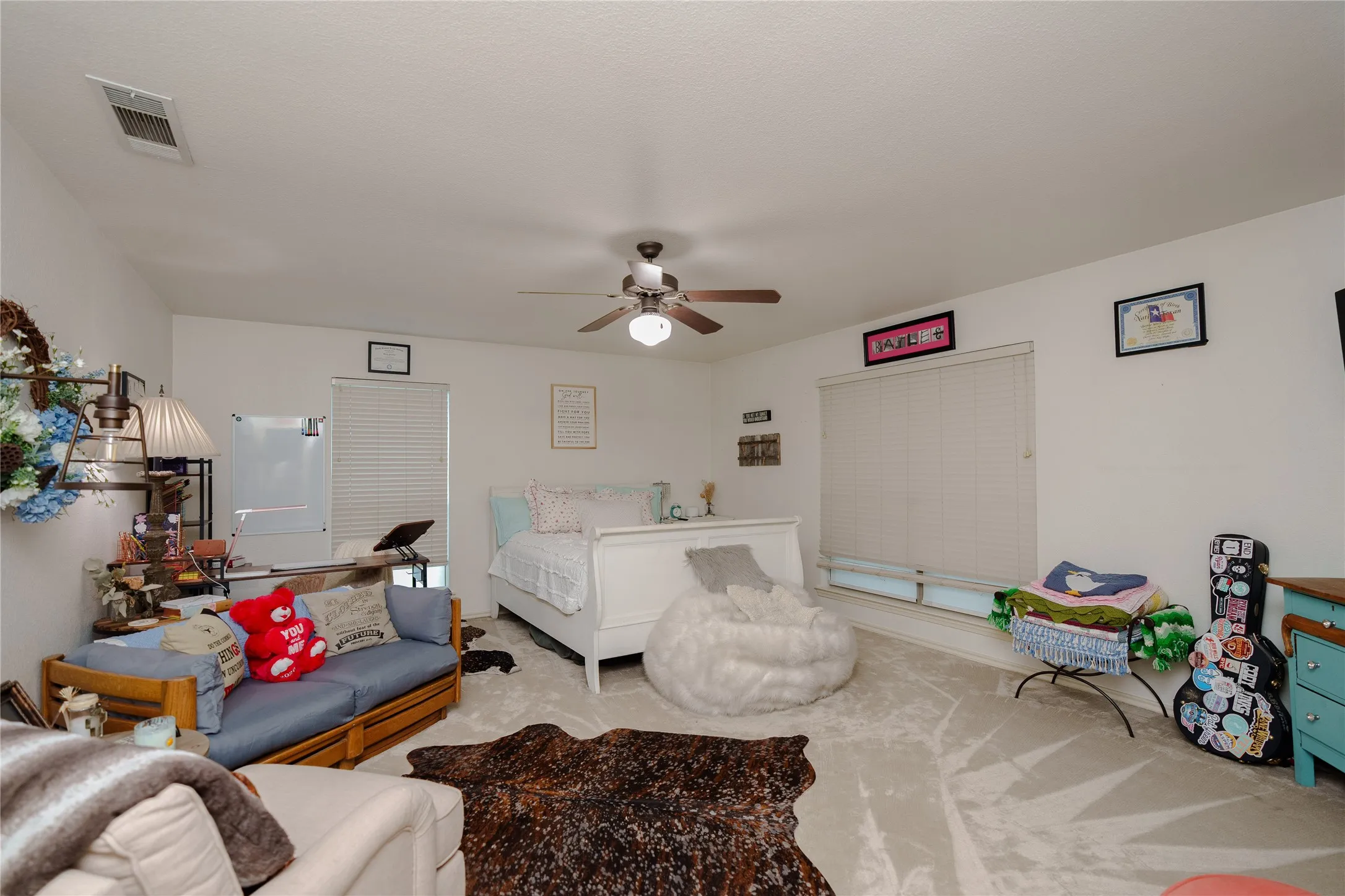 Single Family Residence For Sale in Denton County , 920 Brush Creek Road, Argyle, Texas 76226, 4 Bedroom, 3 Bathroom, 2 Garage spaces, 3,218 Sqft, built in 1974, mls#21253760, Real Estate Agent in Argyle, Homes For Sale in Denton county, Homes For Sale in Argyle, Realtor in Argyle Texas, Real Estate Brokerage Independent Realty Texas, Luminita Cordes Realtor