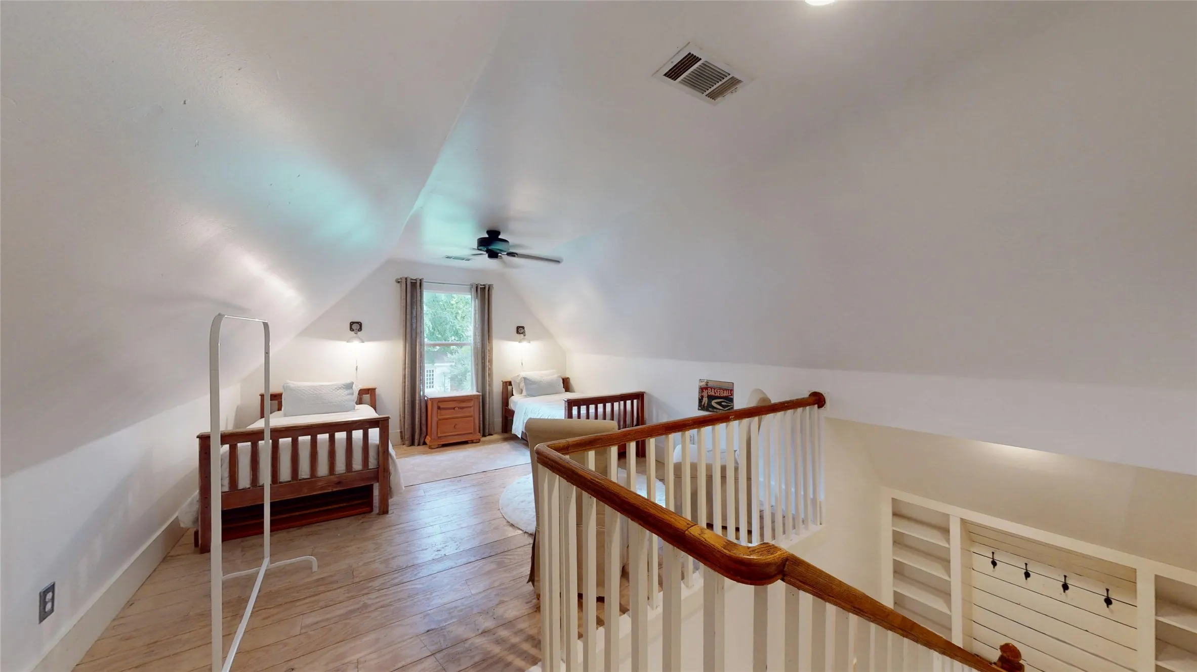 Single Family Residence For Sale in Collin County , 1106 Tucker Street, Mc Kinney, Texas 75069, 3 Bedroom, 2 Bathroom, Garage spaces, 2,090 Sqft, built in 1900, mls#21278577, Real Estate Agent in Mc Kinney, Homes For Sale in Collin county, Homes For Sale in Mc Kinney, Realtor in Mc Kinney Texas, Real Estate Brokerage Independent Realty Texas, Luminita Cordes Realtor