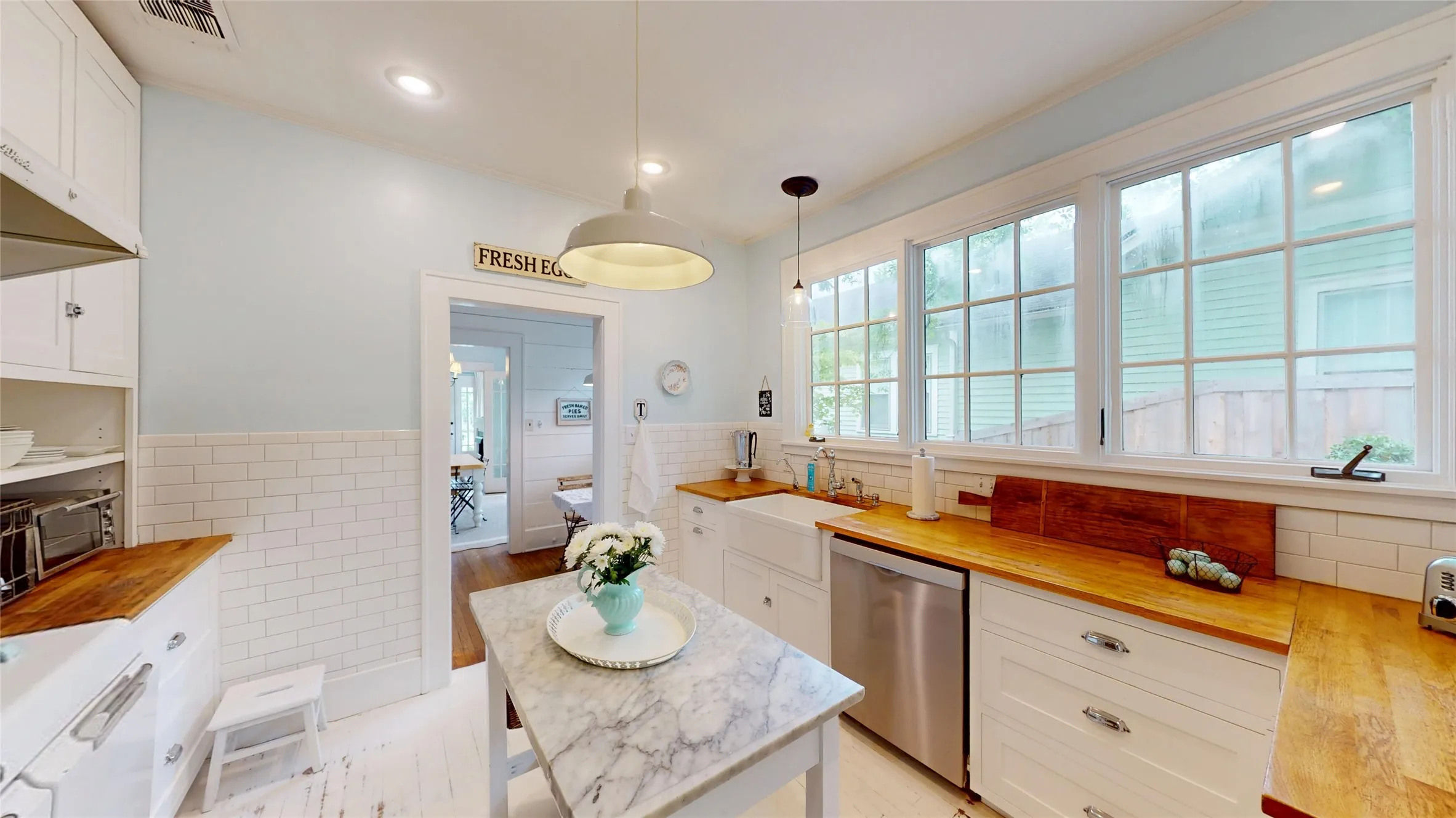 Single Family Residence For Sale in Collin County , 1106 Tucker Street, Mc Kinney, Texas 75069, 3 Bedroom, 2 Bathroom, Garage spaces, 2,090 Sqft, built in 1900, mls#21278577, Real Estate Agent in Mc Kinney, Homes For Sale in Collin county, Homes For Sale in Mc Kinney, Realtor in Mc Kinney Texas, Real Estate Brokerage Independent Realty Texas, Luminita Cordes Realtor
