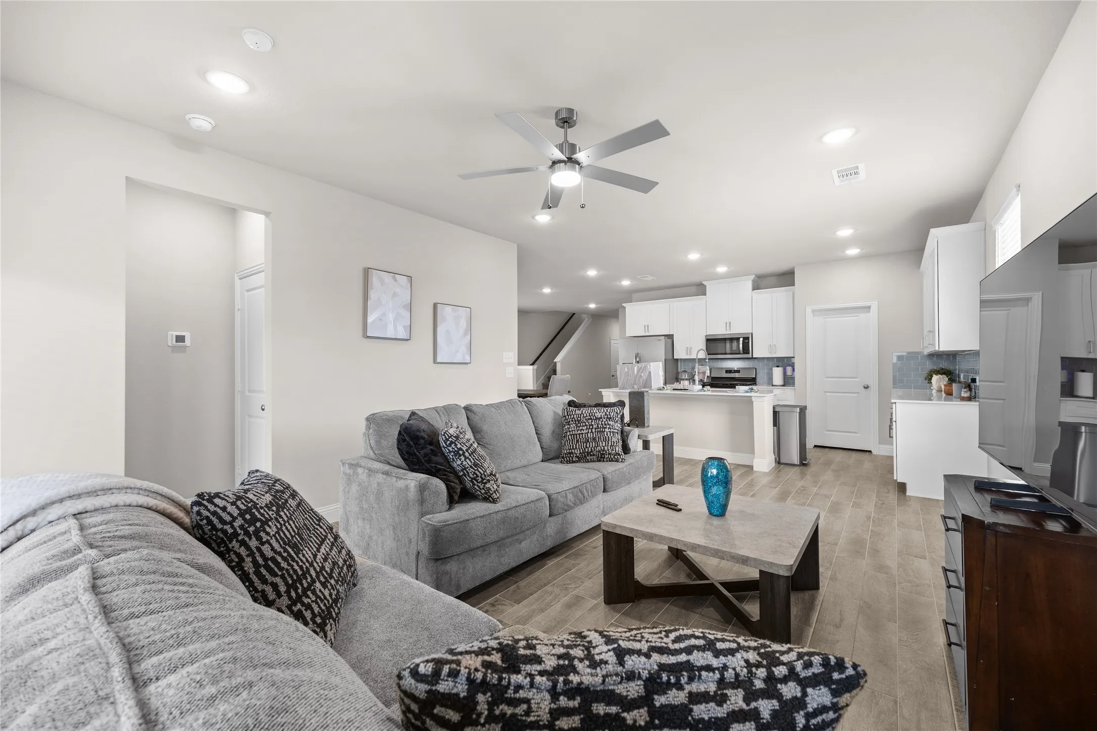 Single Family Residence For Sale in Kaufman County , 1217 Triton Drive, Seagoville, Texas 75159, 4 Bedrooms, 3 Bathrooms, 2 Garage spaces, 2,456 Sqft, built in 2024, Price $396,000, mls#21278490, Real Estate Agent in Seagoville, Homes For Sale in Kaufman county, Homes For Sale in Seagoville, Realtor in Seagoville Texas, Real Estate Brokerage Independent Realty Texas, Luminita Cordes Realtor