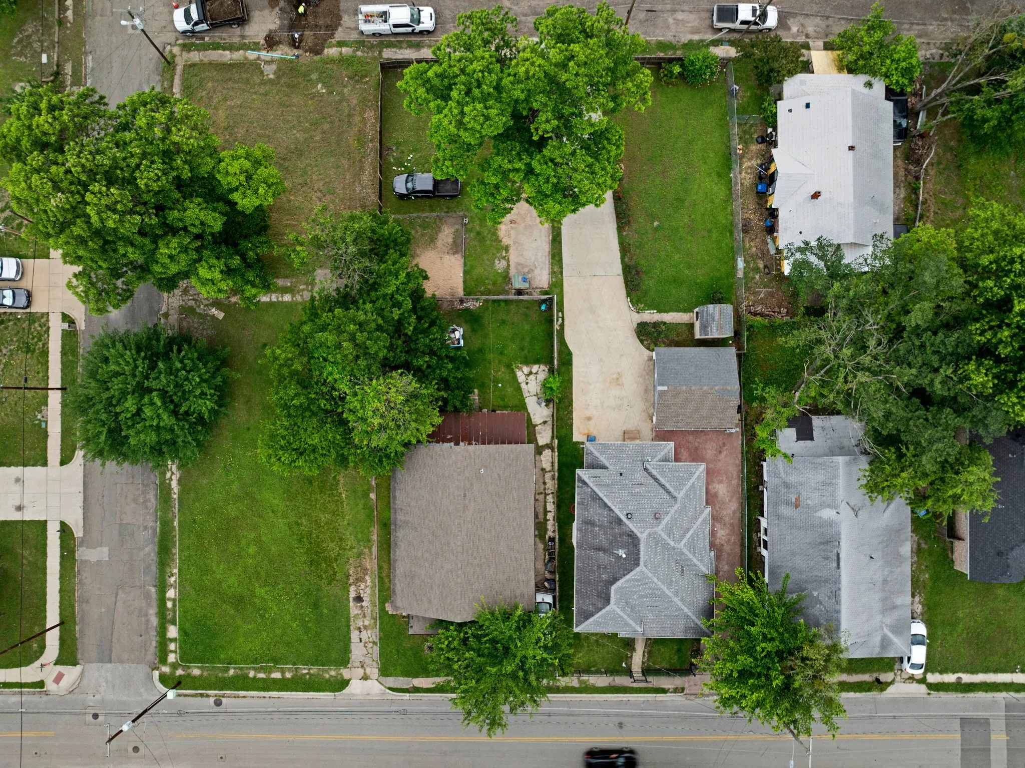 Single Family Residence For Sale in Hunt County , 1811 Wesley Street, Greenville, Texas 75401, 3 Bedroom, 1 Bathroom, 2 Garage spaces, 1,246 Sqft, built in 1945, mls#21278606, Real Estate Agent in Greenville, Homes For Sale in Hunt county, Homes For Sale in Greenville, Realtor in Greenville Texas, Real Estate Brokerage Independent Realty Texas, Luminita Cordes Realtor