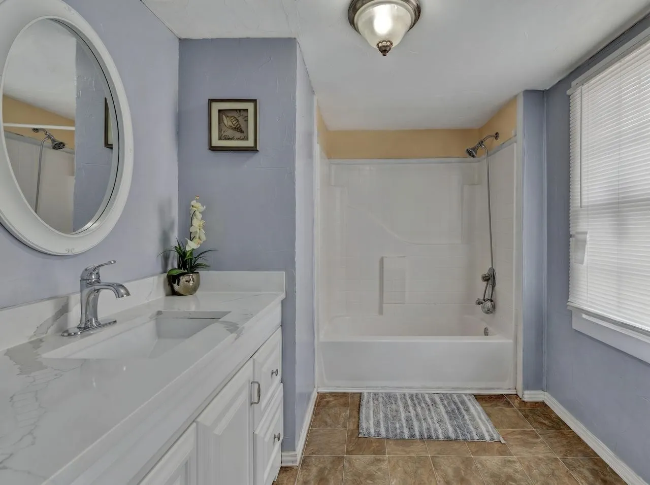 Single Family Residence For Sale in Hunt County , 1811 Wesley Street, Greenville, Texas 75401, 3 Bedroom, 1 Bathroom, 2 Garage spaces, 1,246 Sqft, built in 1945, mls#21278606, Real Estate Agent in Greenville, Homes For Sale in Hunt county, Homes For Sale in Greenville, Realtor in Greenville Texas, Real Estate Brokerage Independent Realty Texas, Luminita Cordes Realtor