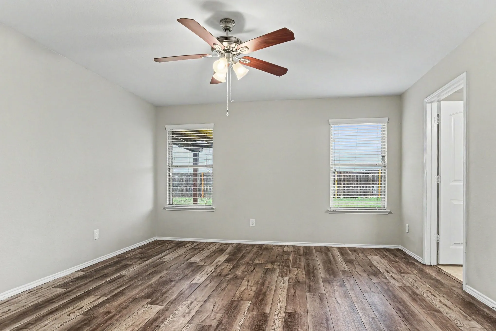 Single Family Residence For Sale in Collin County , 720 Savanna Drive, Josephine, Texas 75173, 4 Bedroom, 2 Bathroom, 2 Garage spaces, 2,152 Sqft, built in 2016, mls#21273627, Real Estate Agent in Josephine, Homes For Sale in Collin county, Homes For Sale in Josephine, Realtor in Josephine Texas, Real Estate Brokerage Independent Realty Texas, Luminita Cordes Realtor
