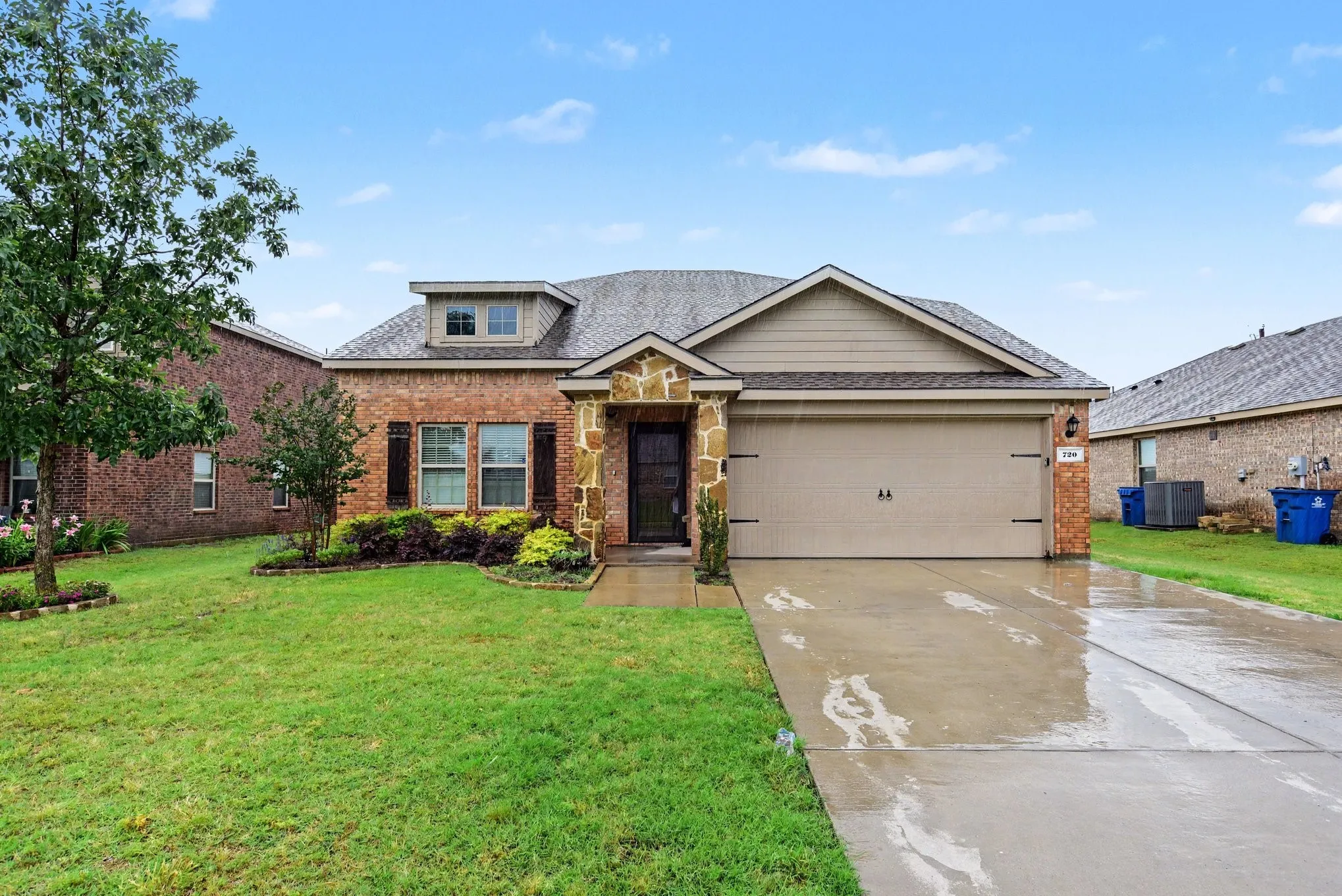 Single Family Residence For Sale in Collin County , 720 Savanna Drive, Josephine, Texas 75173, 4 Bedroom, 2 Bathroom, 2 Garage spaces, 2,152 Sqft, built in 2016, mls#21273627, Real Estate Agent in Josephine, Homes For Sale in Collin county, Homes For Sale in Josephine, Realtor in Josephine Texas, Real Estate Brokerage Independent Realty Texas, Luminita Cordes Realtor