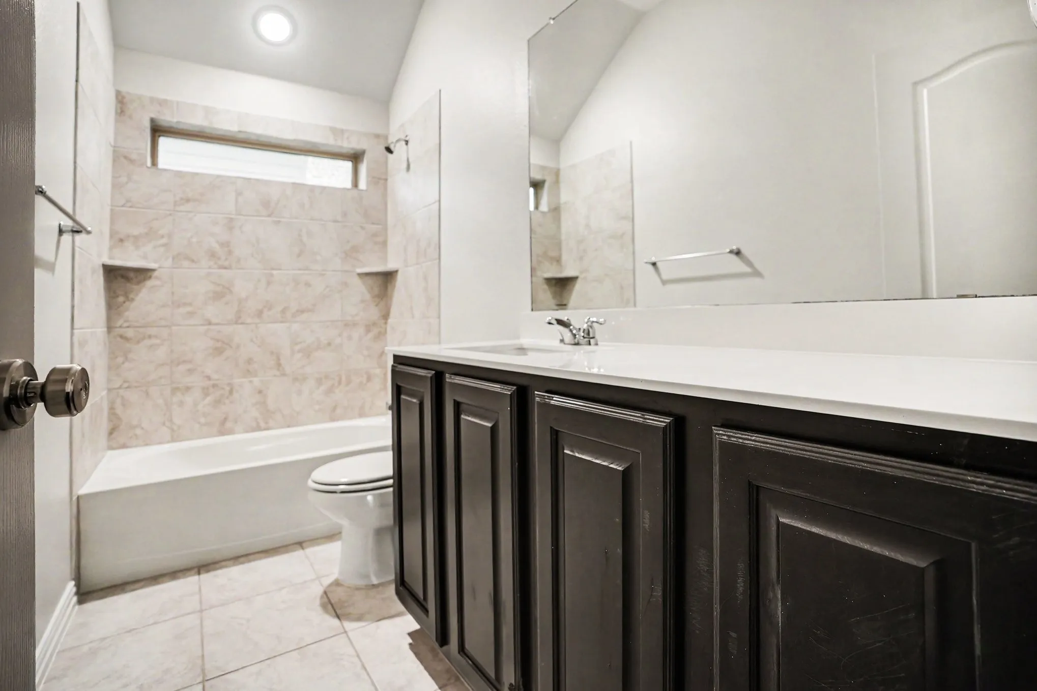 Single Family Residence For Sale in Kaufman County , 1216 Kensington Drive, Forney, Texas 75126, 3 Bedrooms, 3 Bathrooms, 2 Garage spaces, 2,221 Sqft, built in 2020, Price $335,000, mls#21278016, Real Estate Agent in Forney, Homes For Sale in Kaufman county, Homes For Sale in Forney, Realtor in Forney Texas, Real Estate Brokerage Independent Realty Texas, Luminita Cordes Realtor