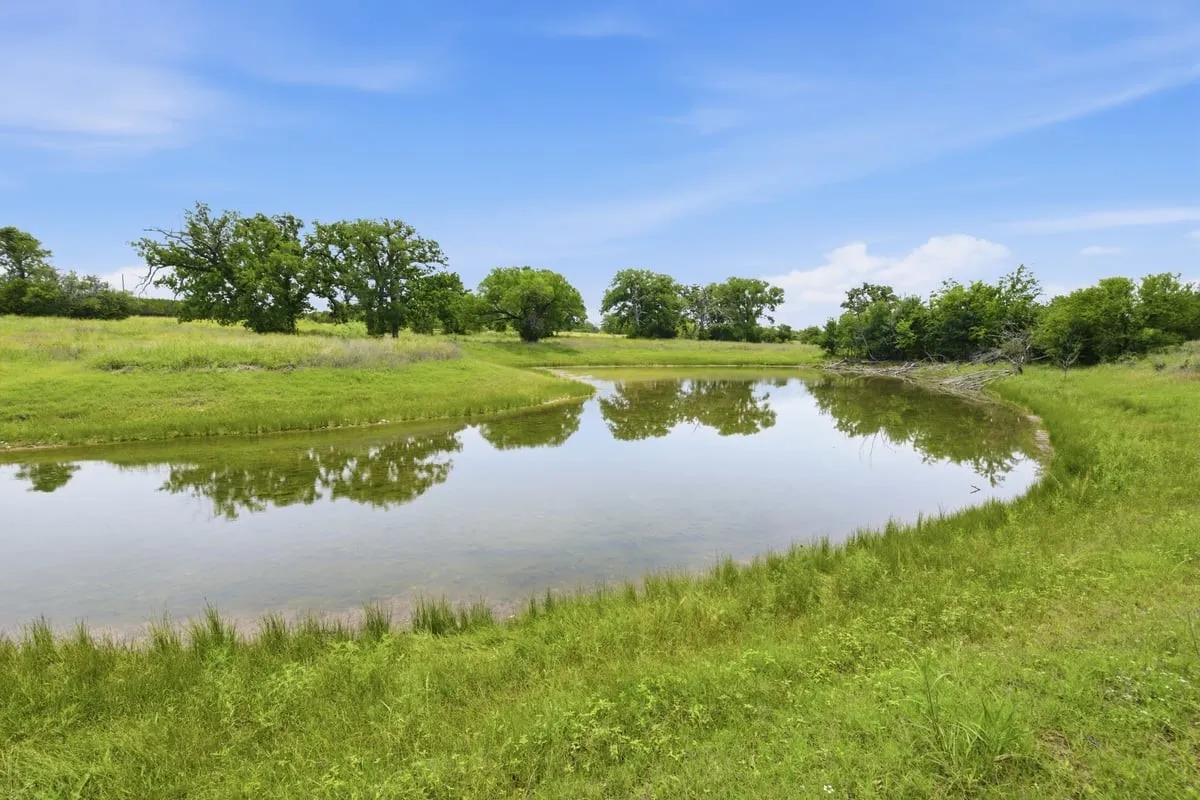 Single Family Residence For Sale in Bosque County , 1675 Fm 1713, Morgan, Texas 76671, 2 Bedroom, 1 Bathroom, Garage spaces, 2,023 Sqft, built in 1993, Price $349,000, mls#21276890, Real Estate Agent in Morgan, Homes For Sale in Bosque county, Homes For Sale in Morgan, Realtor in Morgan Texas, Real Estate Brokerage Independent Realty Texas, Luminita Cordes Realtor