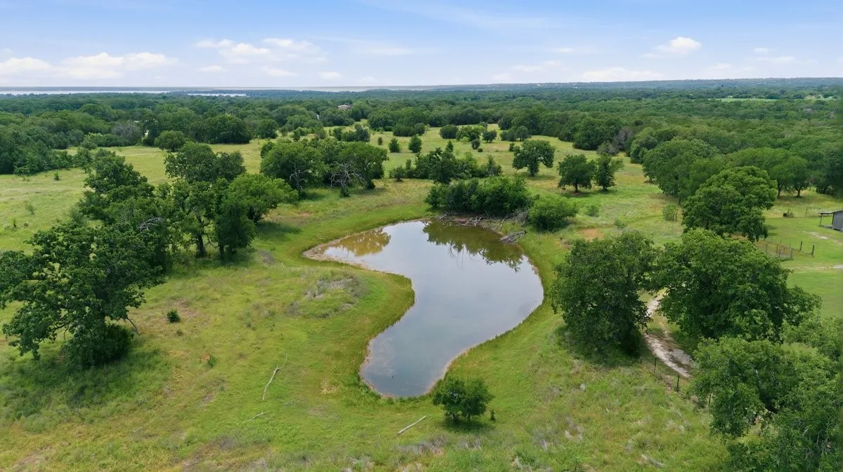 Single Family Residence For Sale in Bosque County , 1675 Fm 1713, Morgan, Texas 76671, 2 Bedroom, 1 Bathroom, Garage spaces, 2,023 Sqft, built in 1993, Price $349,000, mls#21276890, Real Estate Agent in Morgan, Homes For Sale in Bosque county, Homes For Sale in Morgan, Realtor in Morgan Texas, Real Estate Brokerage Independent Realty Texas, Luminita Cordes Realtor