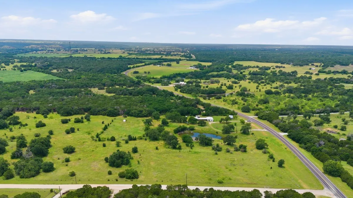 Single Family Residence For Sale in Bosque County , 1675 Fm 1713, Morgan, Texas 76671, 2 Bedroom, 1 Bathroom, Garage spaces, 2,023 Sqft, built in 1993, Price $349,000, mls#21276890, Real Estate Agent in Morgan, Homes For Sale in Bosque county, Homes For Sale in Morgan, Realtor in Morgan Texas, Real Estate Brokerage Independent Realty Texas, Luminita Cordes Realtor